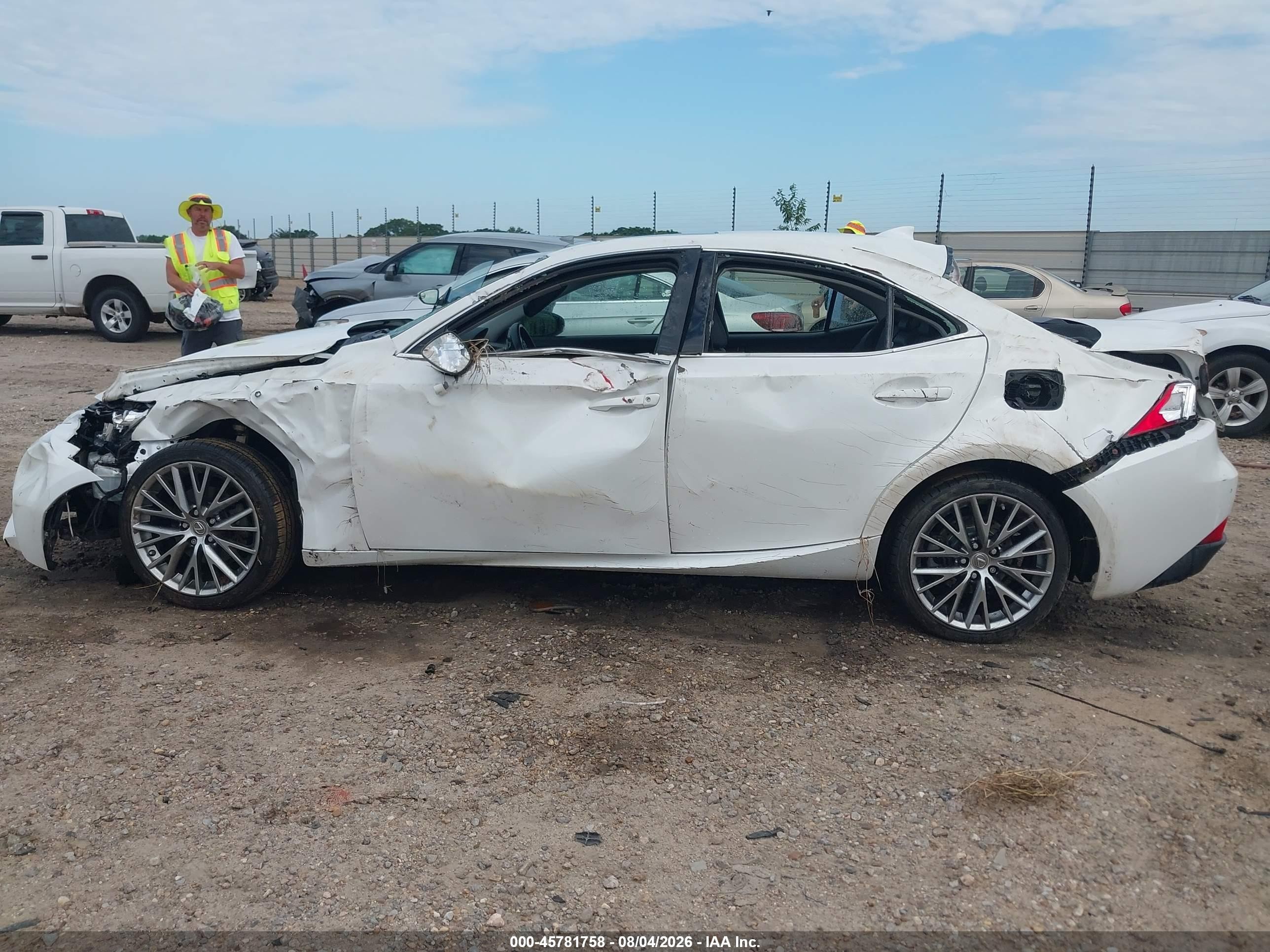 2015 Lexus Is 250   White vin: JTHBF1D2XF5067725