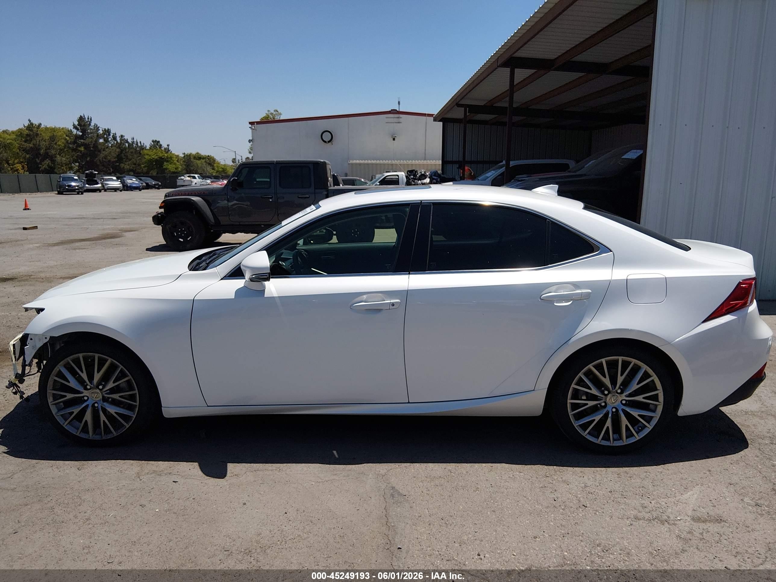 2015 Lexus Is 250   White vin: JTHBF1D2XF5074321