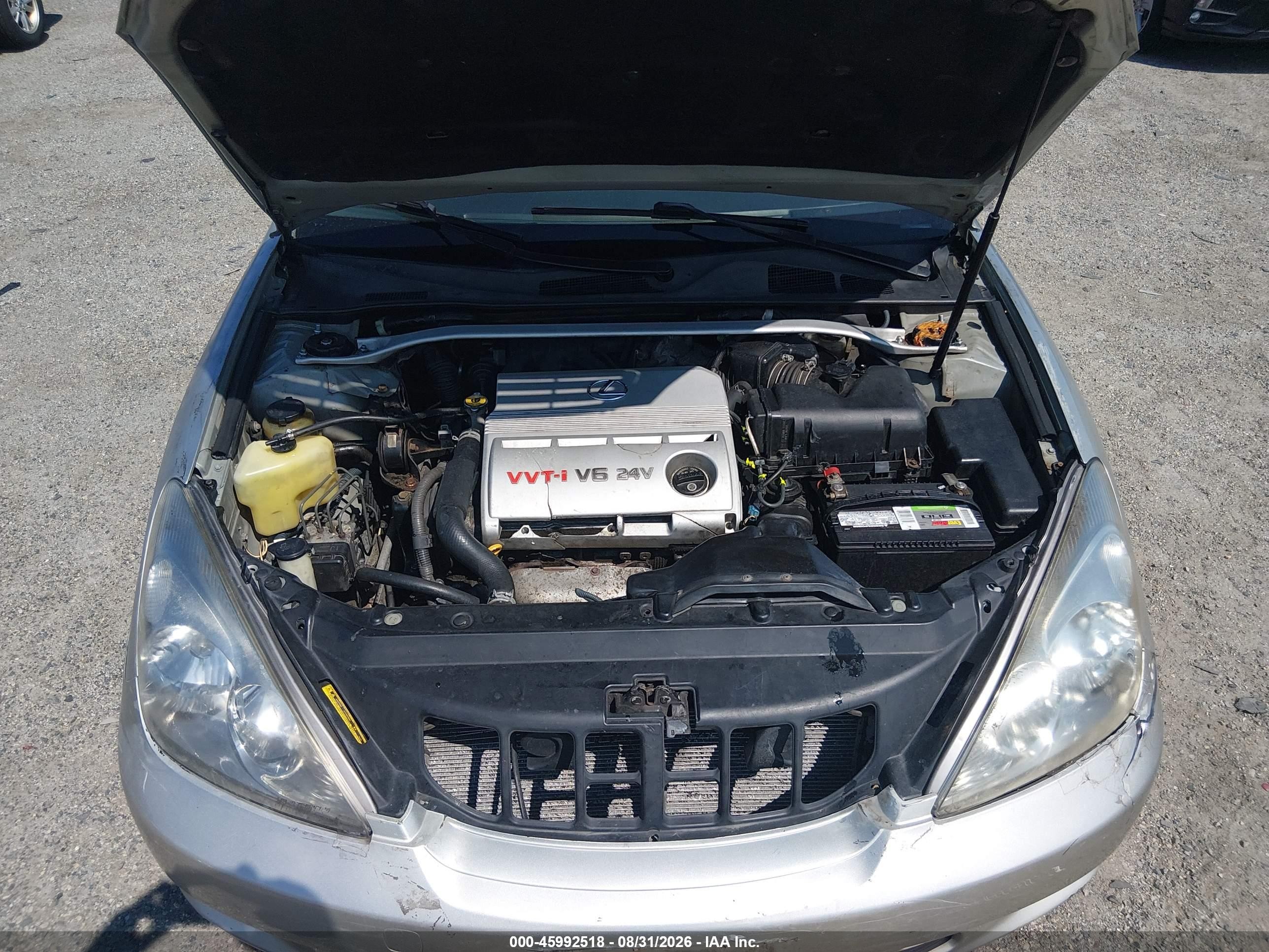 2002 Lexus Es 300   Silver vin: JTHBF30G020021082