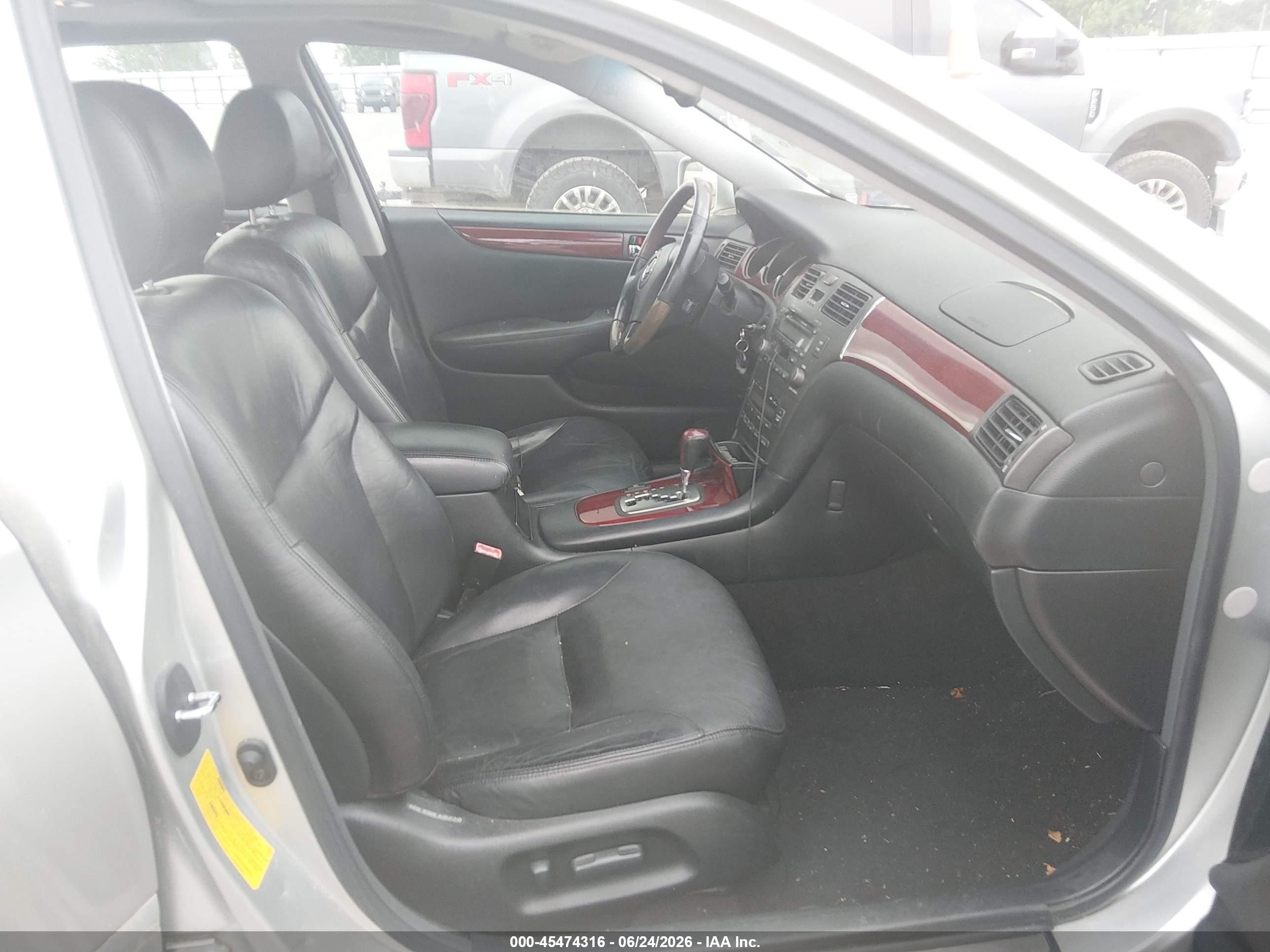 2002 Lexus Es 300   Silver vin: JTHBF30G020044300
