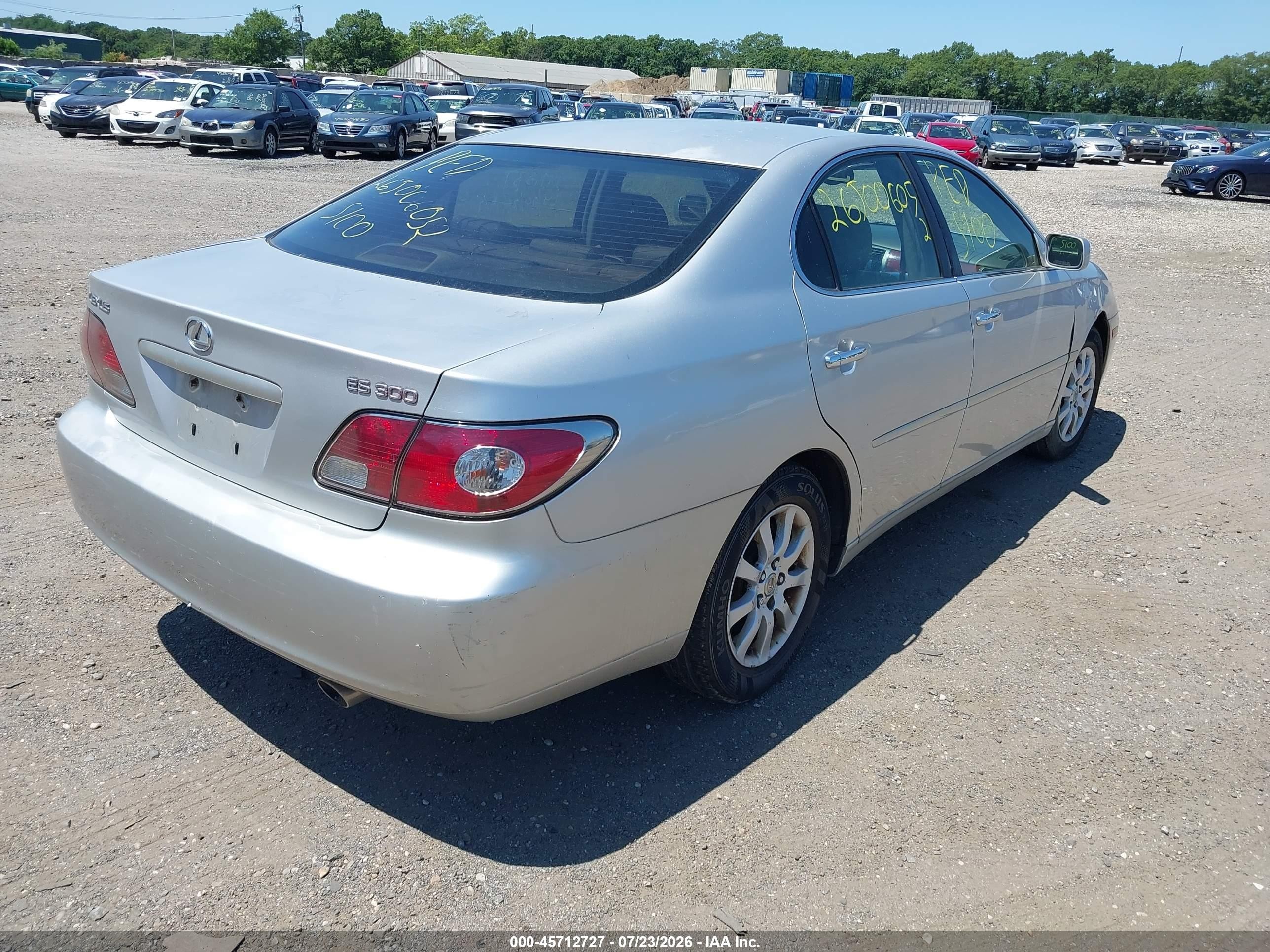 2003 Lexus Es 300   Gray vin: JTHBF30G030121720