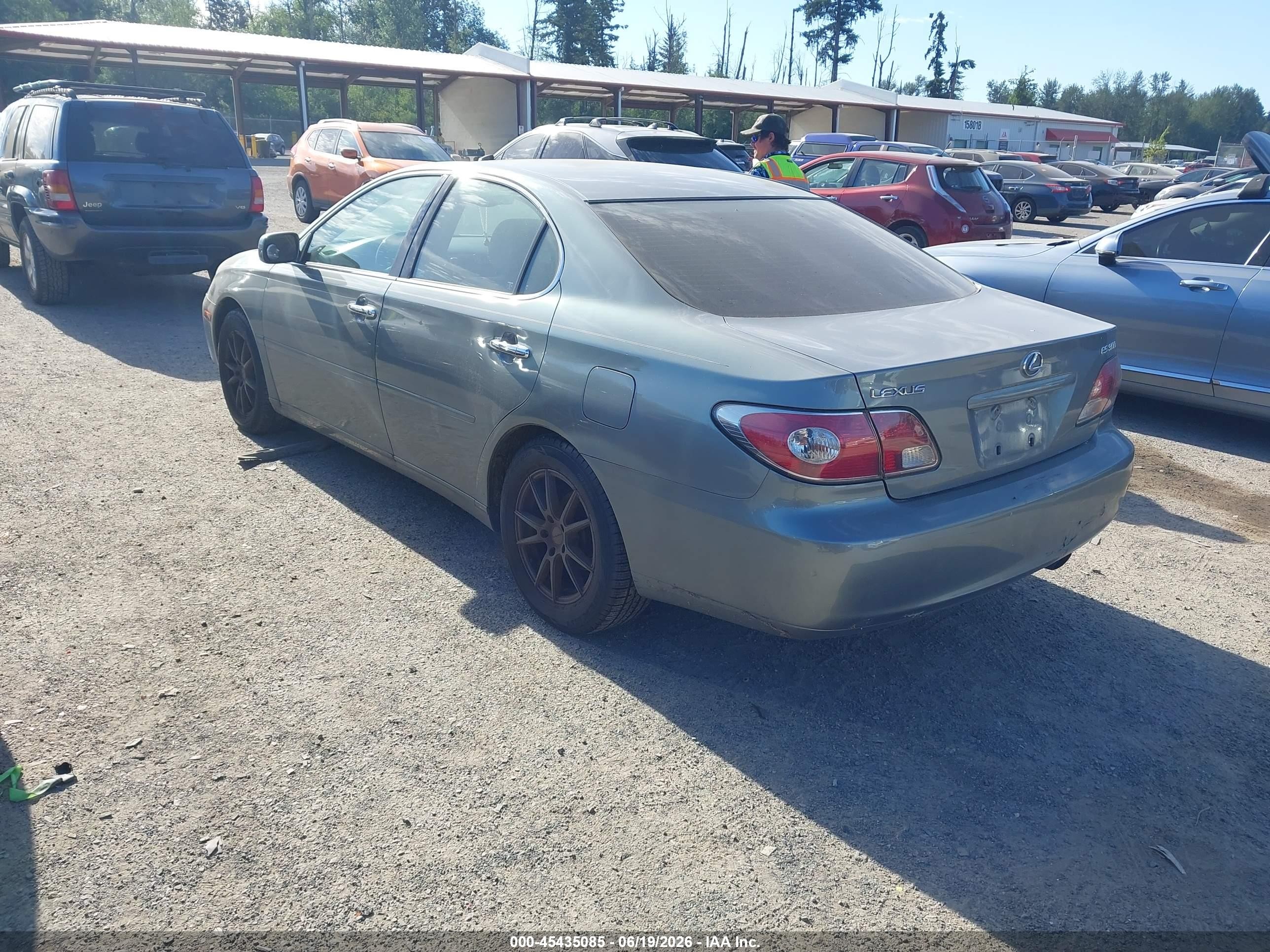 2003 Lexus Es 300   Teal vin: JTHBF30G030137397