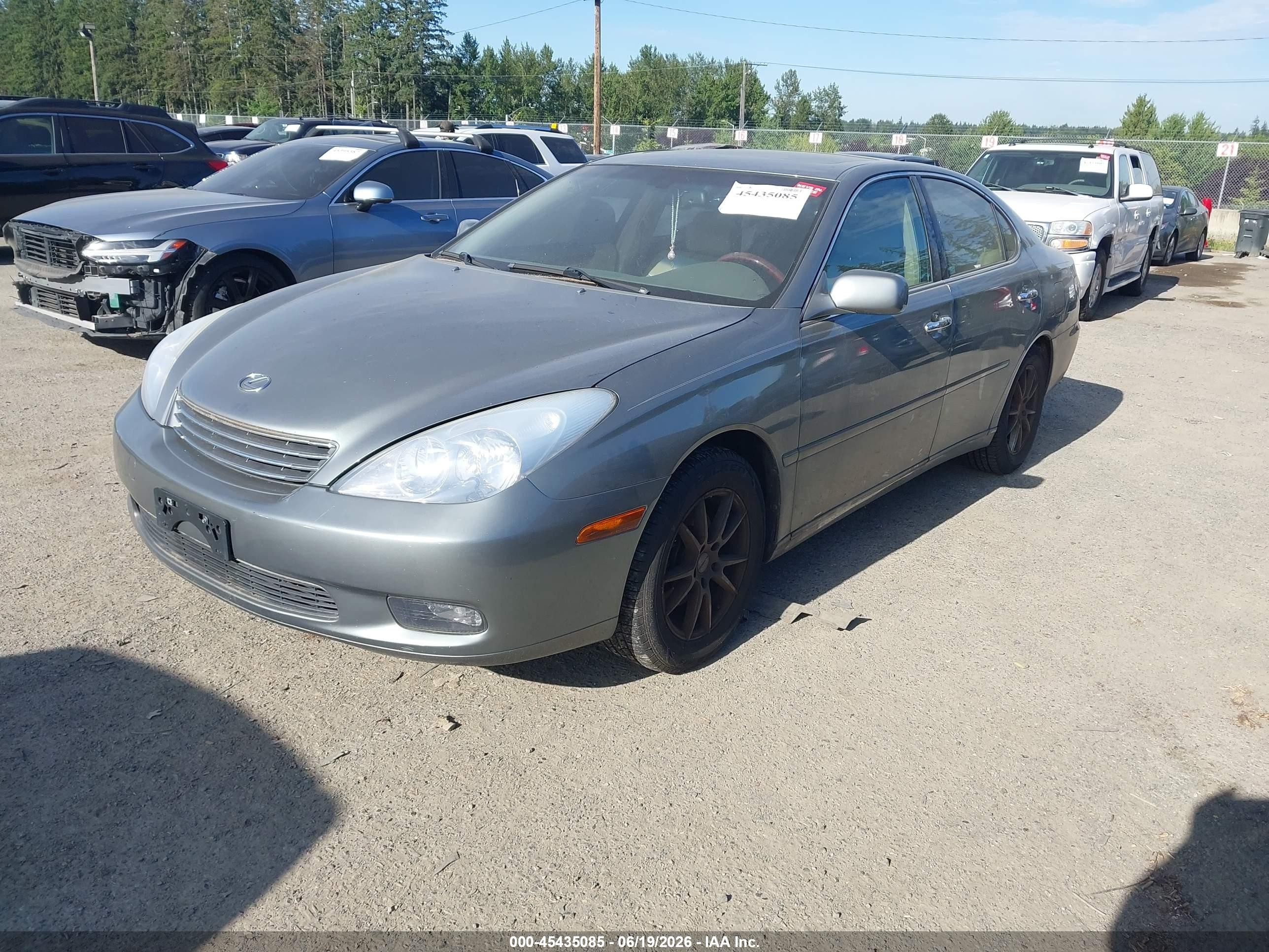 2003 Lexus Es 300   Teal vin: JTHBF30G030137397