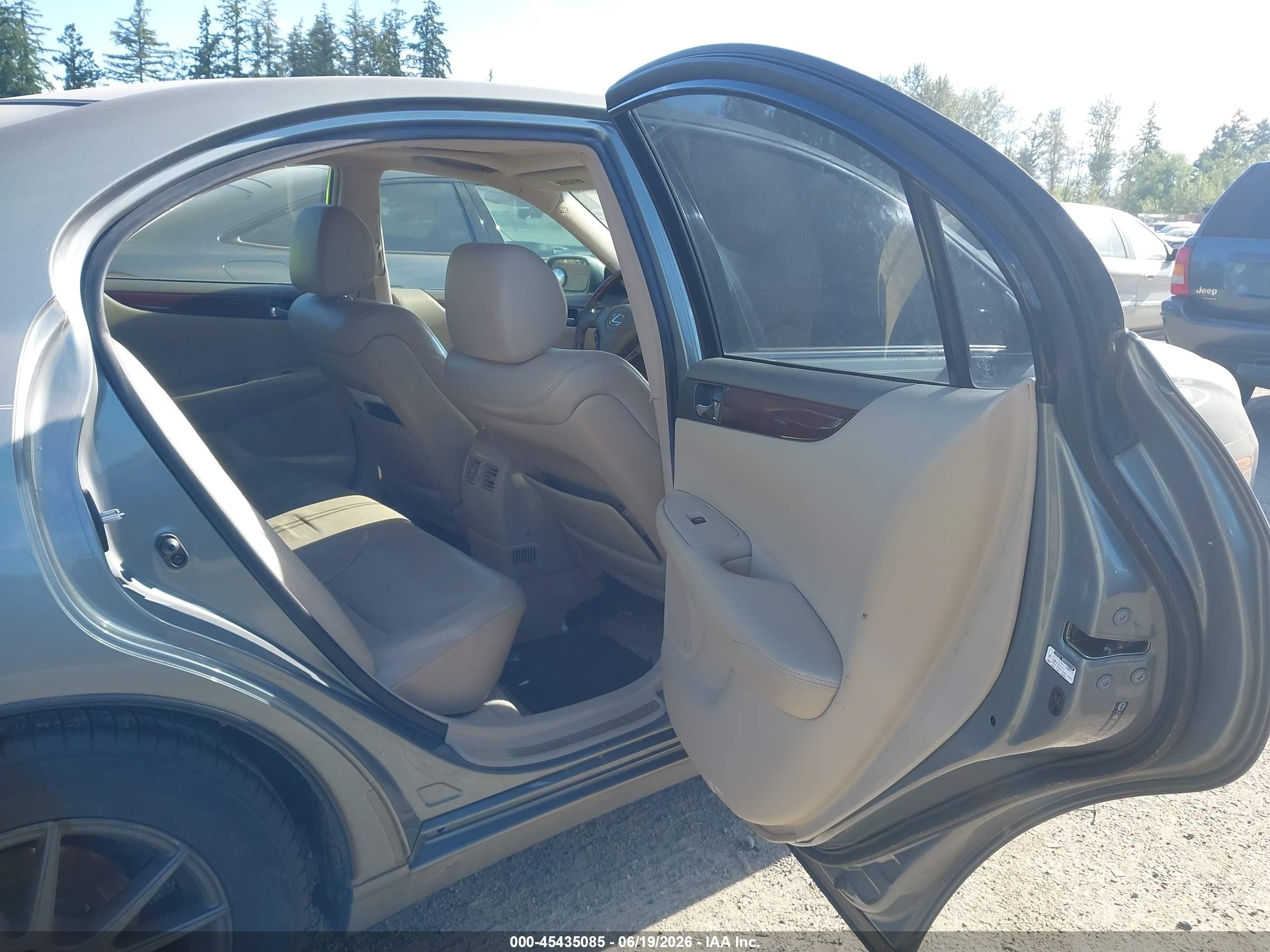2003 Lexus Es 300   Teal vin: JTHBF30G030137397