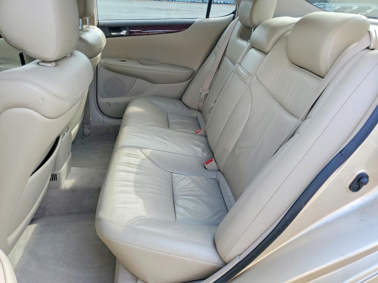 2003 Lexus Es 300 Beige vin: JTHBF30G035041515