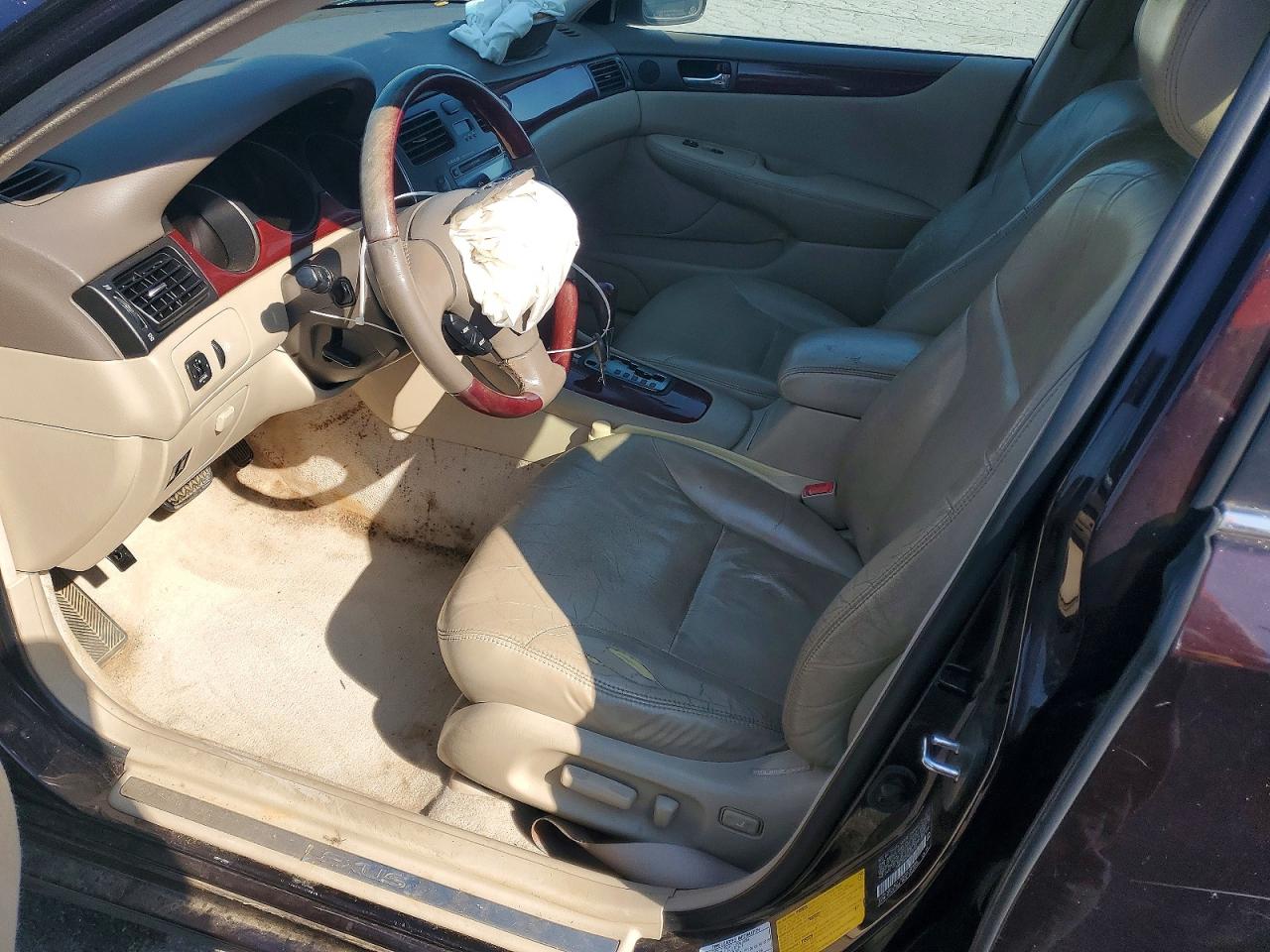 2003 Lexus Es 300 Maroon vin: JTHBF30G036015166