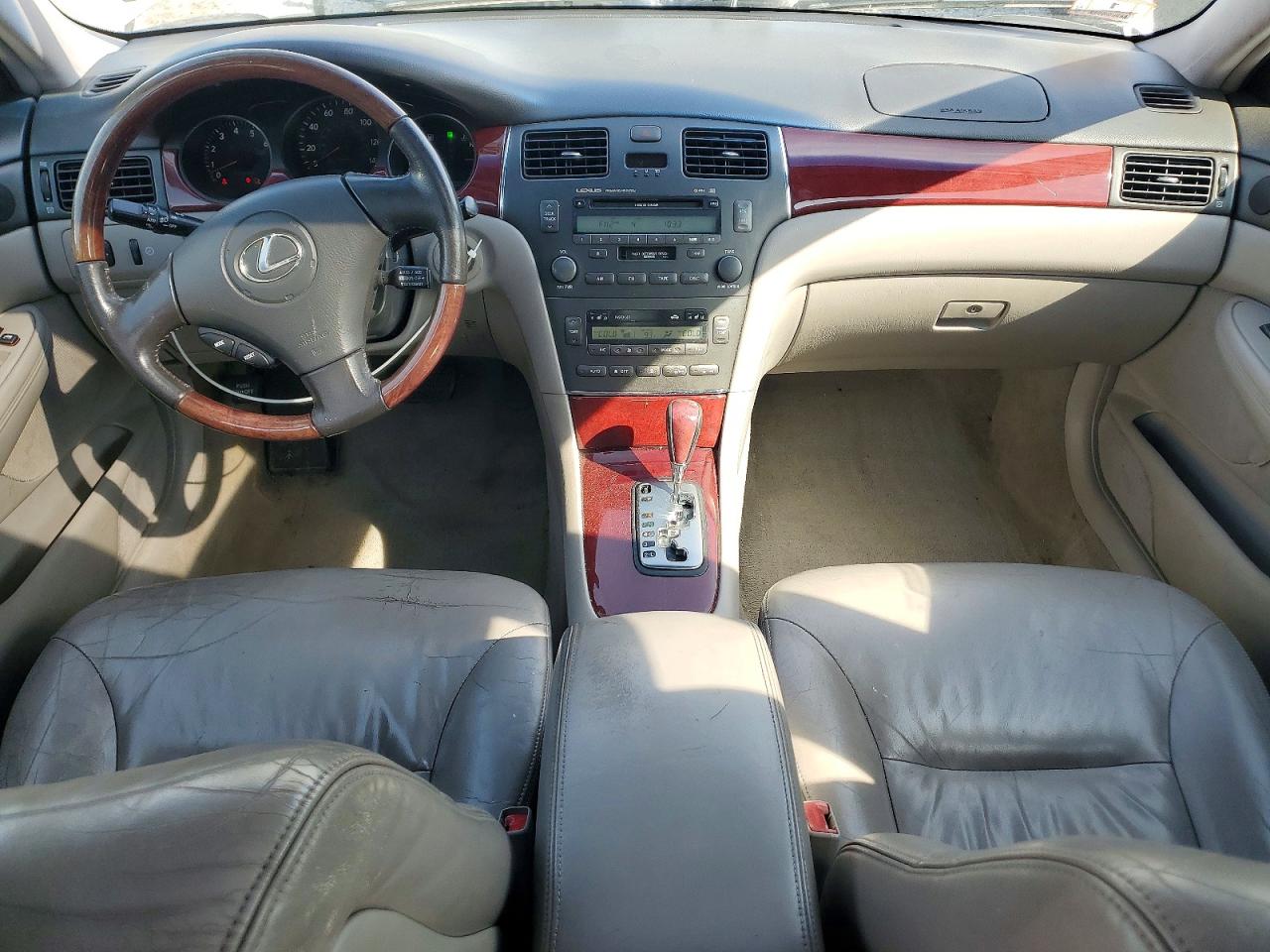 2002 Lexus Es 300 Beige vin: JTHBF30G120009751