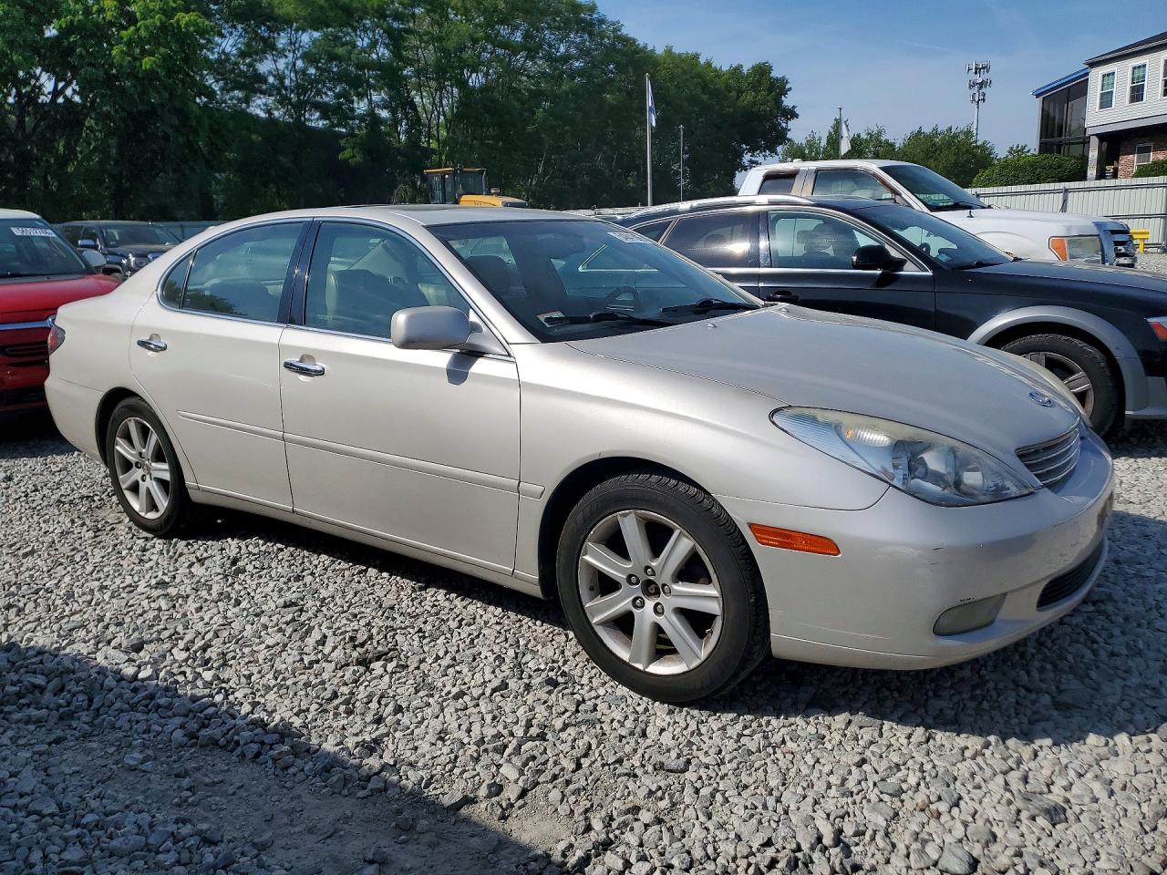 2002 Lexus Es 300 Beige vin: JTHBF30G120009751