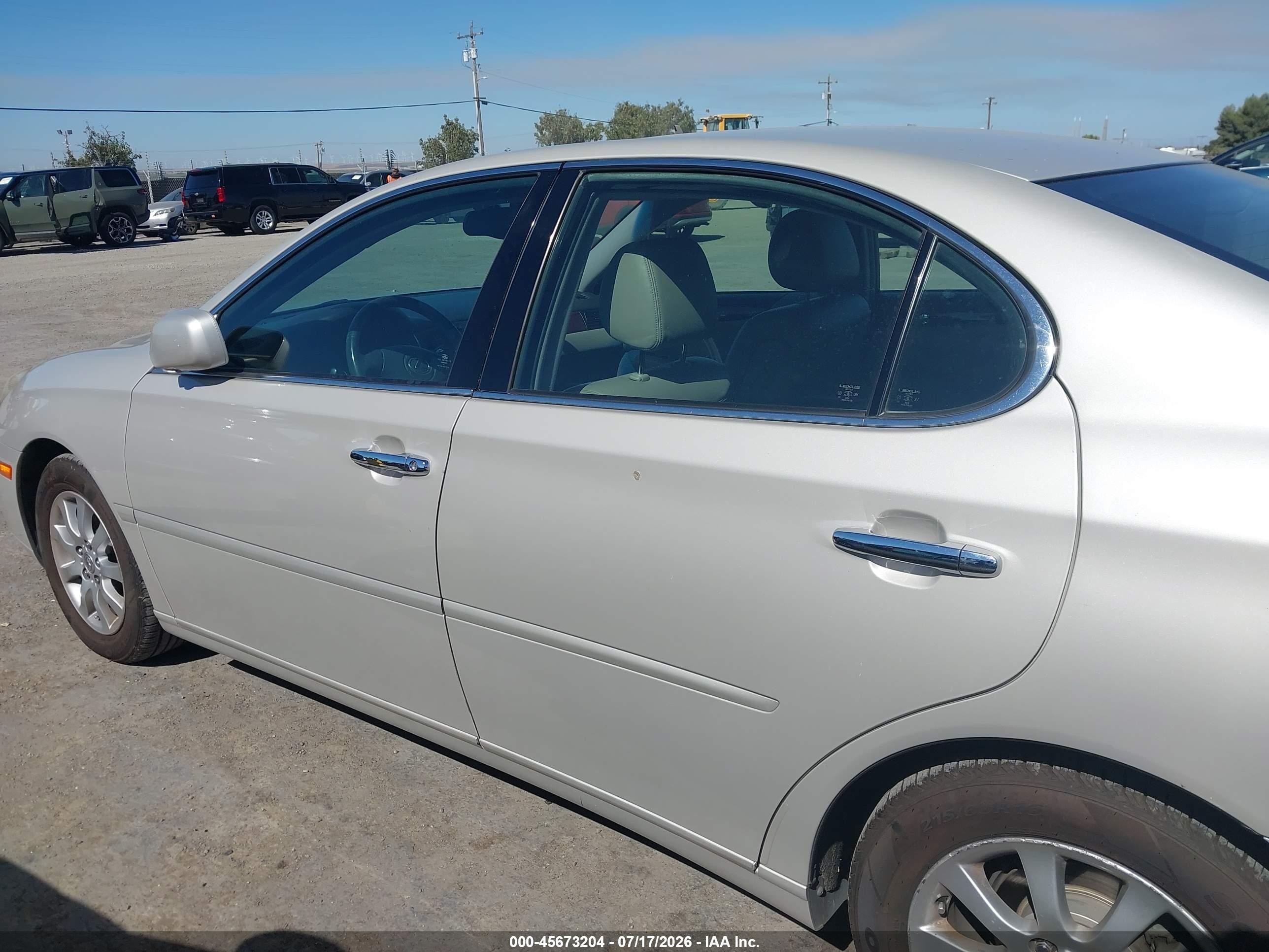 2002 Lexus Es 300   Серый vin: JTHBF30G120081565