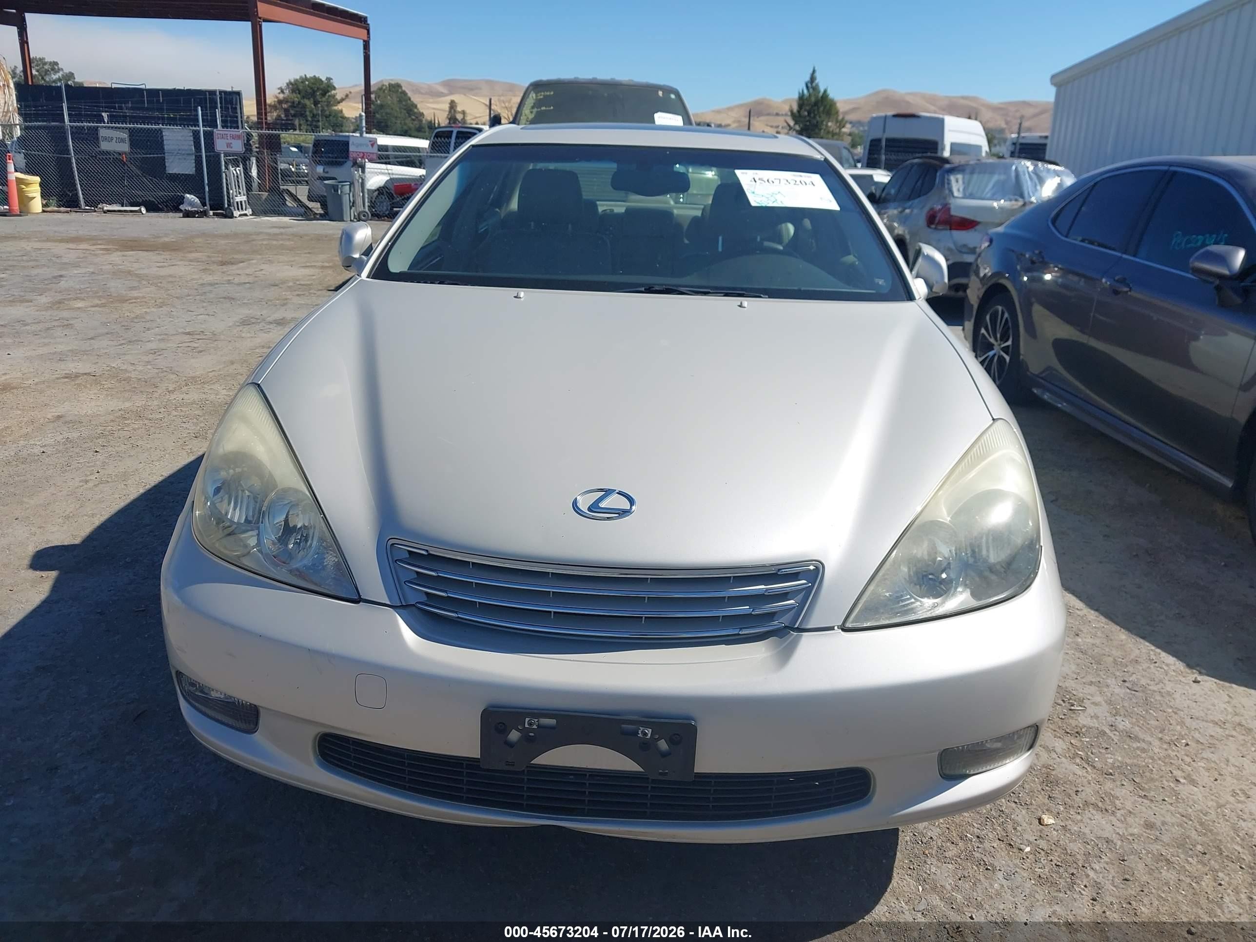 2002 Lexus Es 300   Серый vin: JTHBF30G120081565