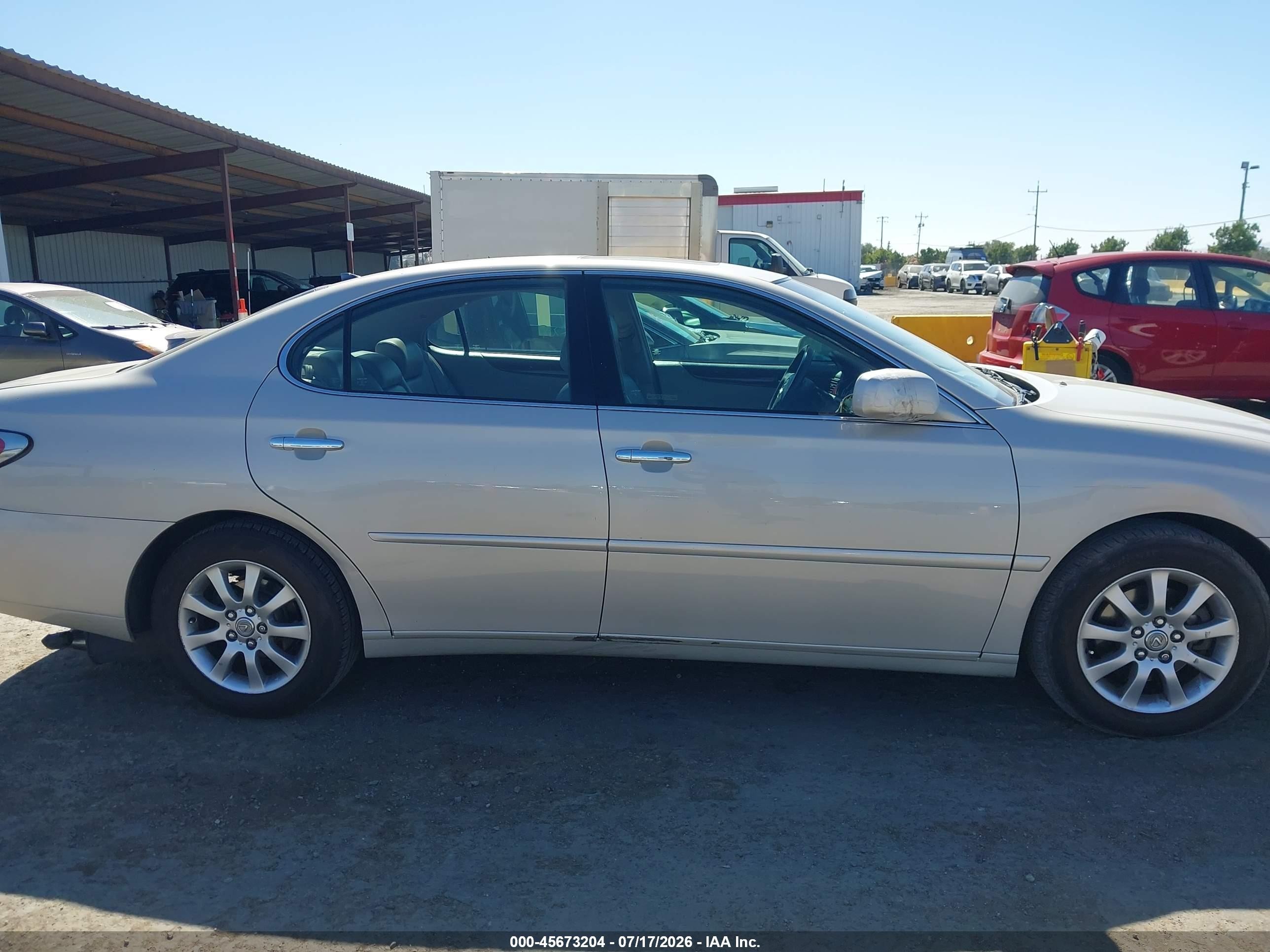 2002 Lexus Es 300   Серый vin: JTHBF30G120081565