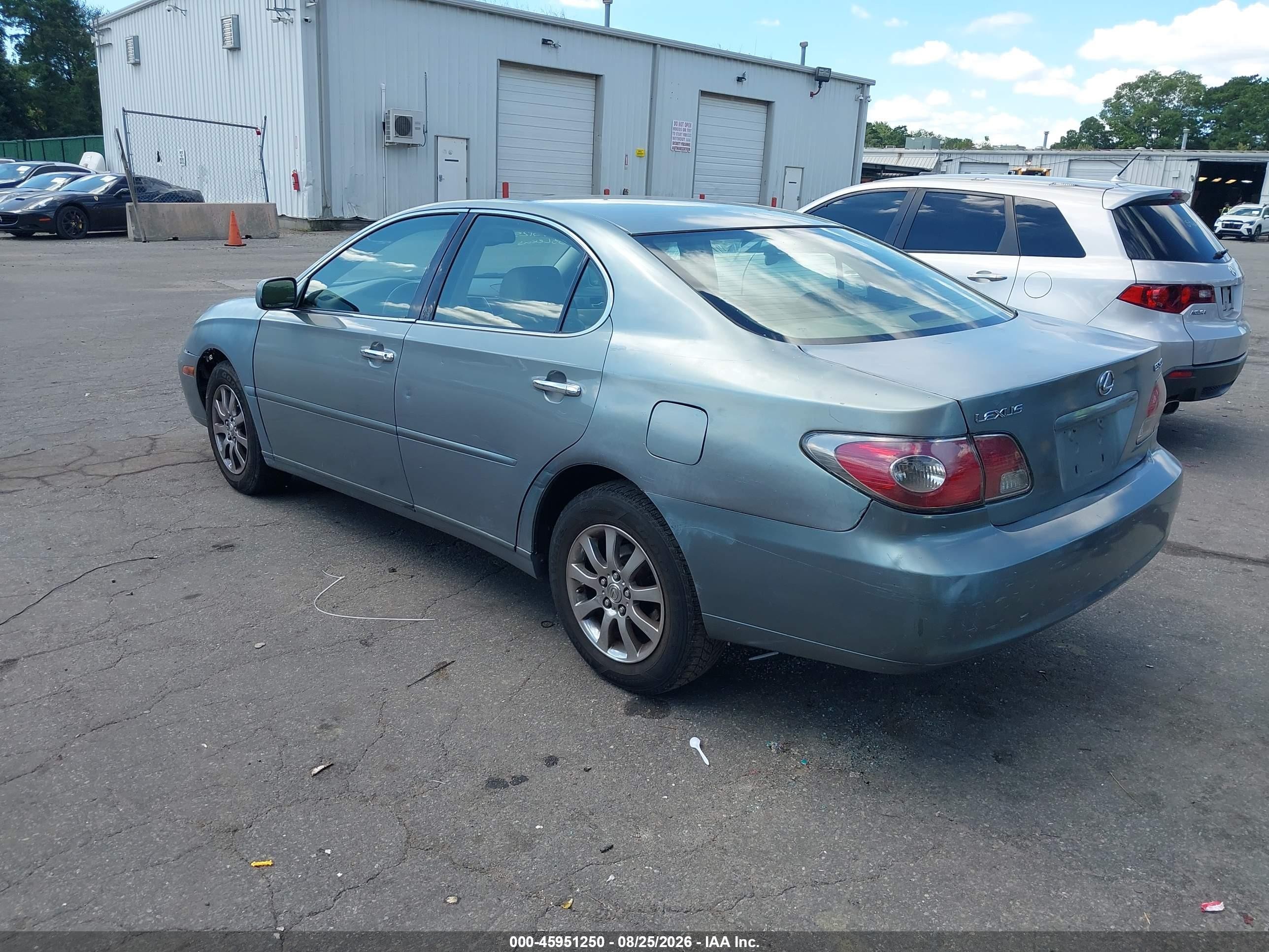 2003 Lexus Es 300   Silver vin: JTHBF30G130090722