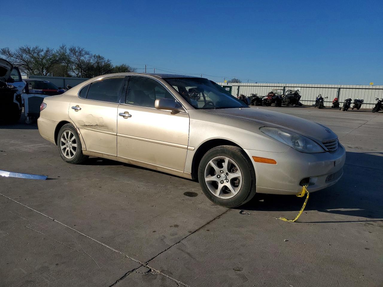2003 Lexus Es 300 Base Gold vin: JTHBF30G130092468