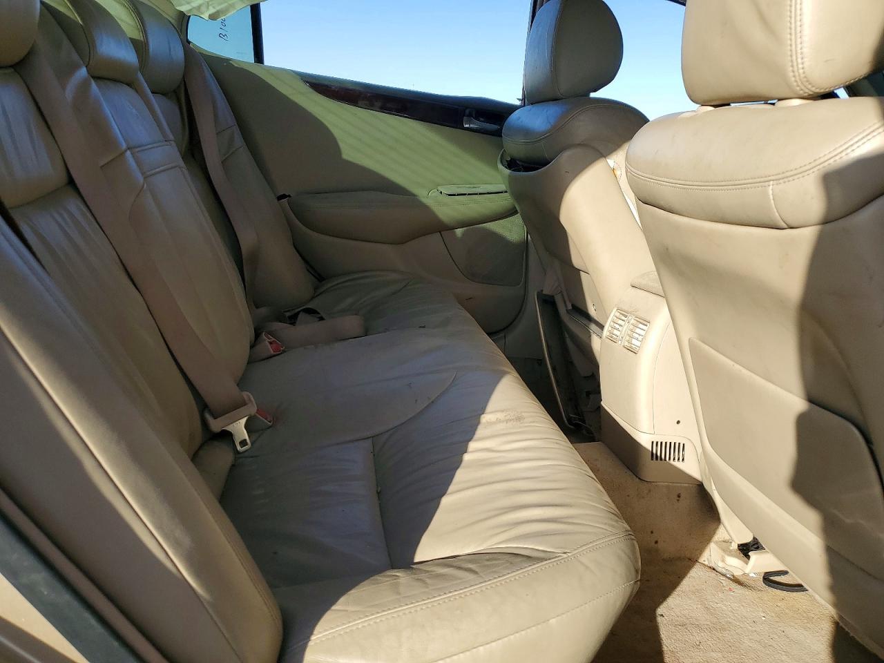 2003 Lexus Es 300 Base Gold vin: JTHBF30G130092468