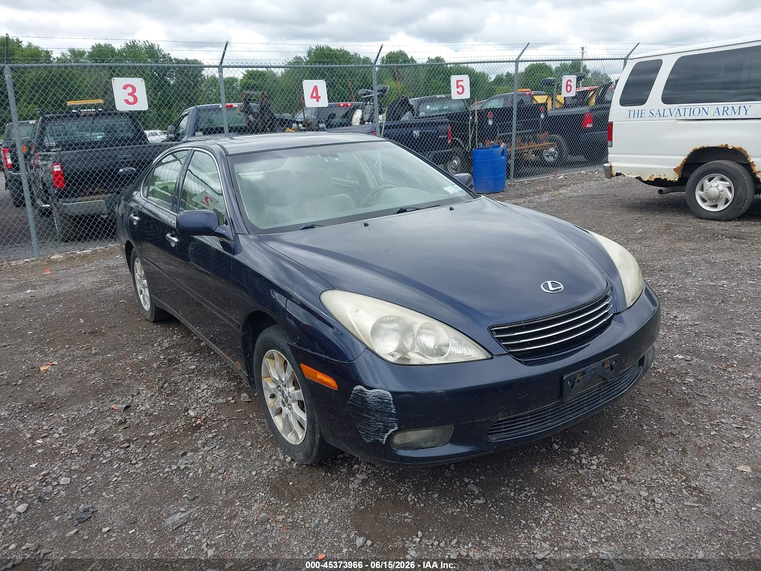 2003 Lexus Es 300 Blue vin: JTHBF30G130099341