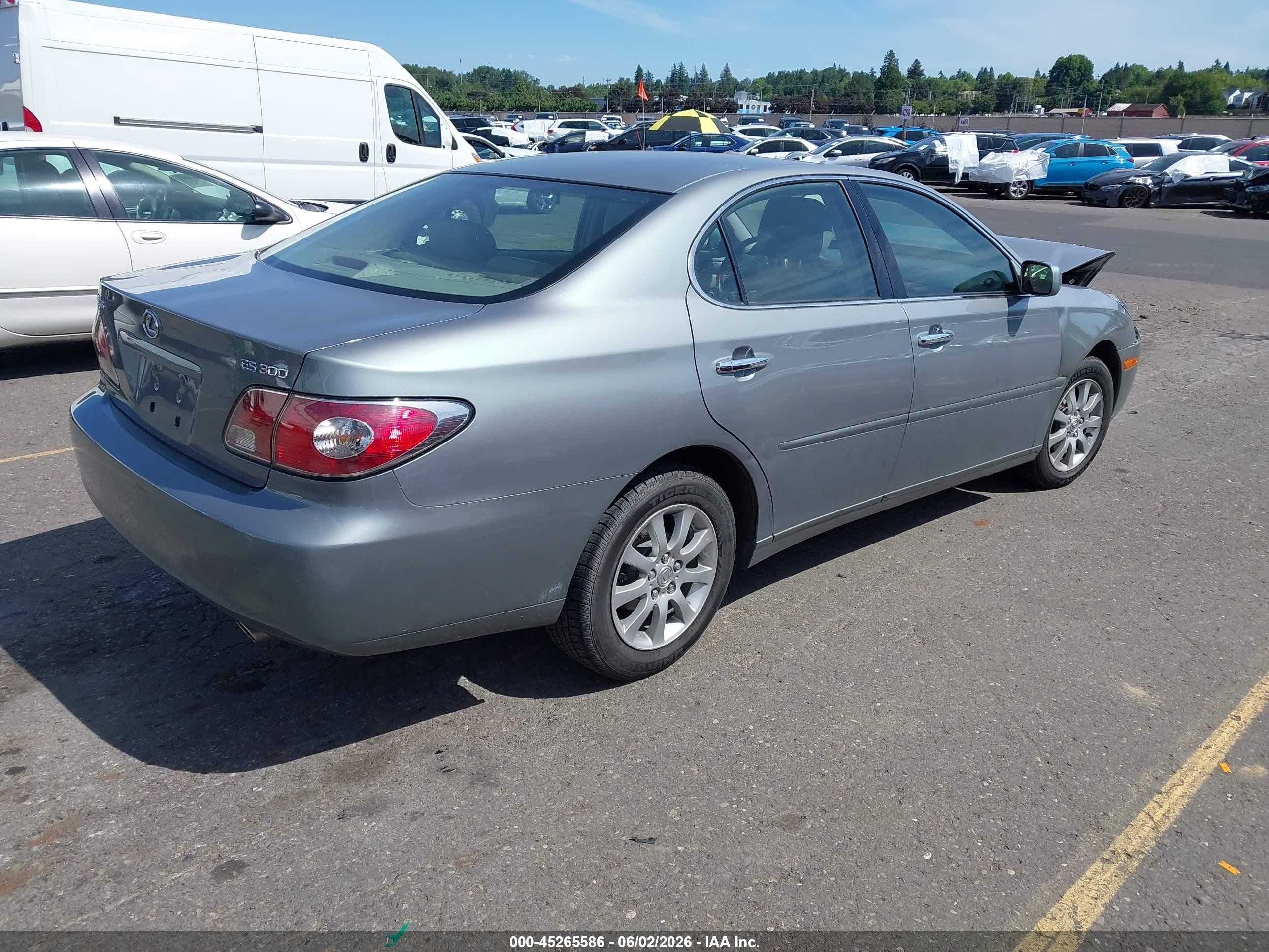 2003 Lexus Es 300   Light Blue vin: JTHBF30G130103114