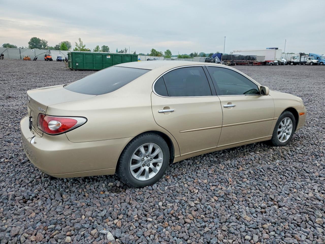 2003 Lexus Es 300 Gold vin: JTHBF30G136015161