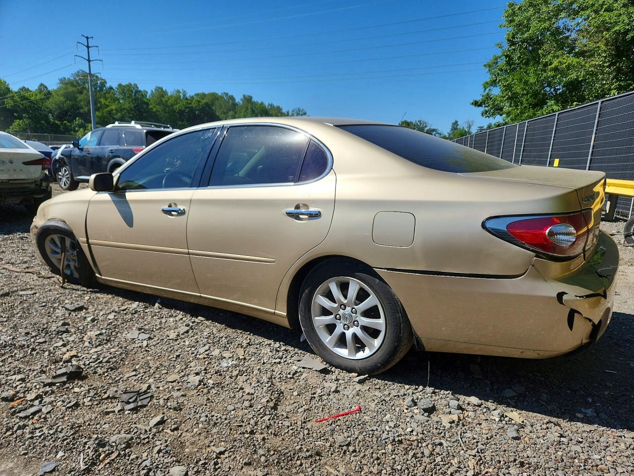 2002 Lexus Es 300 Gold vin: JTHBF30G220060935