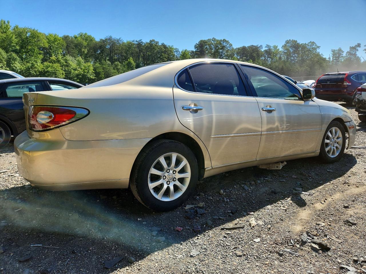 2002 Lexus Es 300 Gold vin: JTHBF30G220060935
