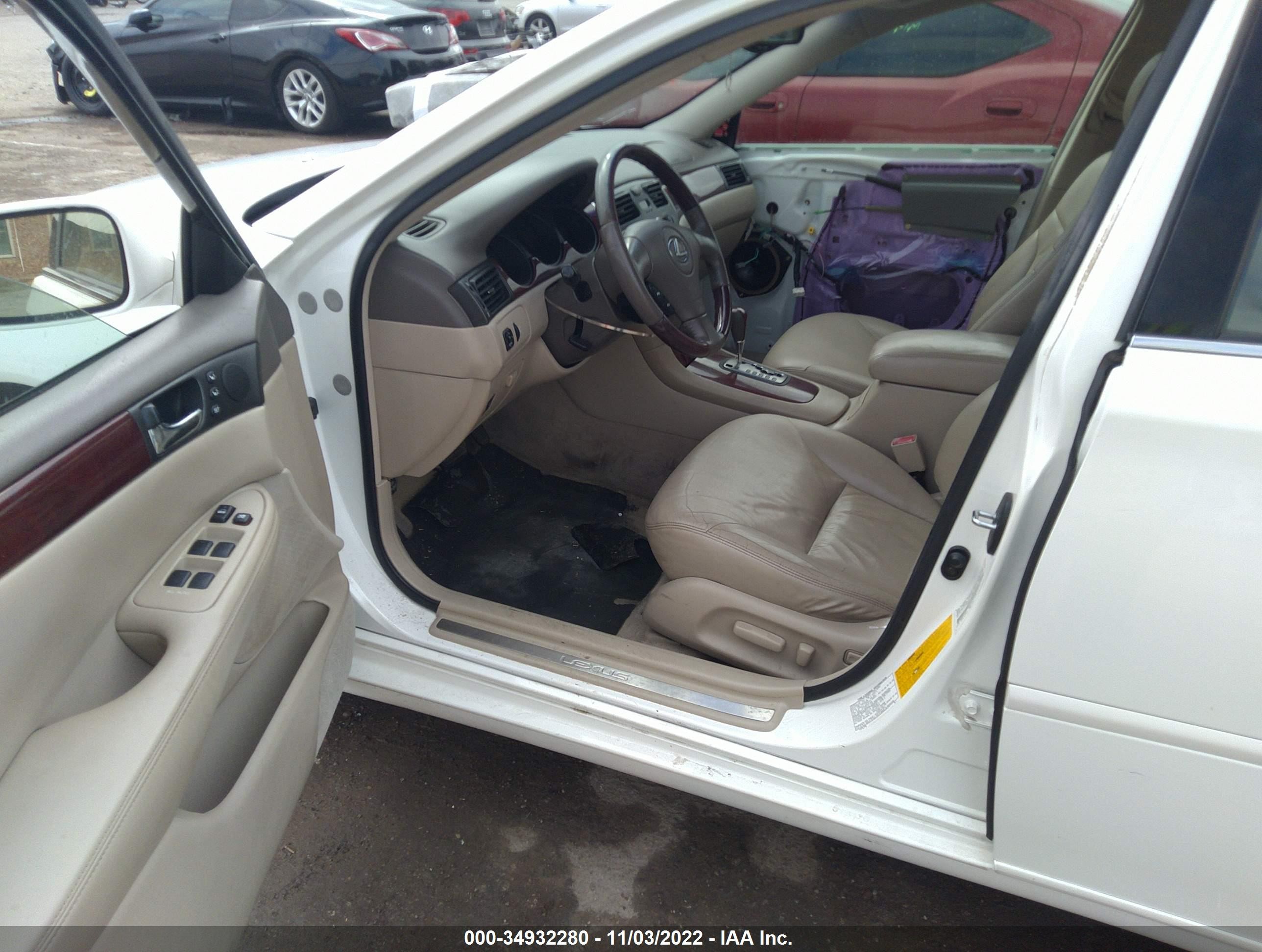 2002 Lexus Es 300 Base (a4) White vin: JTHBF30G220061440