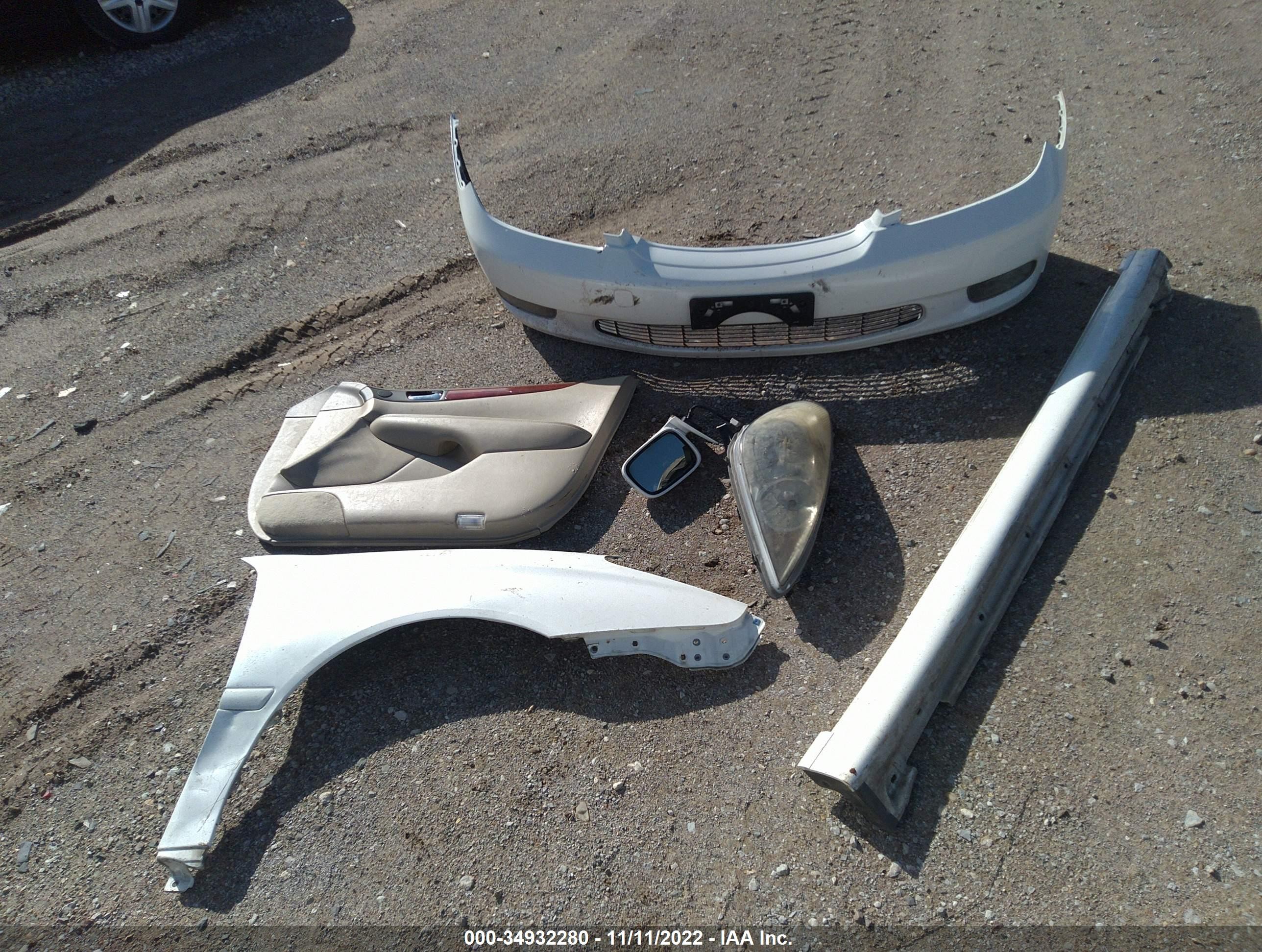 2002 Lexus Es 300 Base (a4) White vin: JTHBF30G220061440