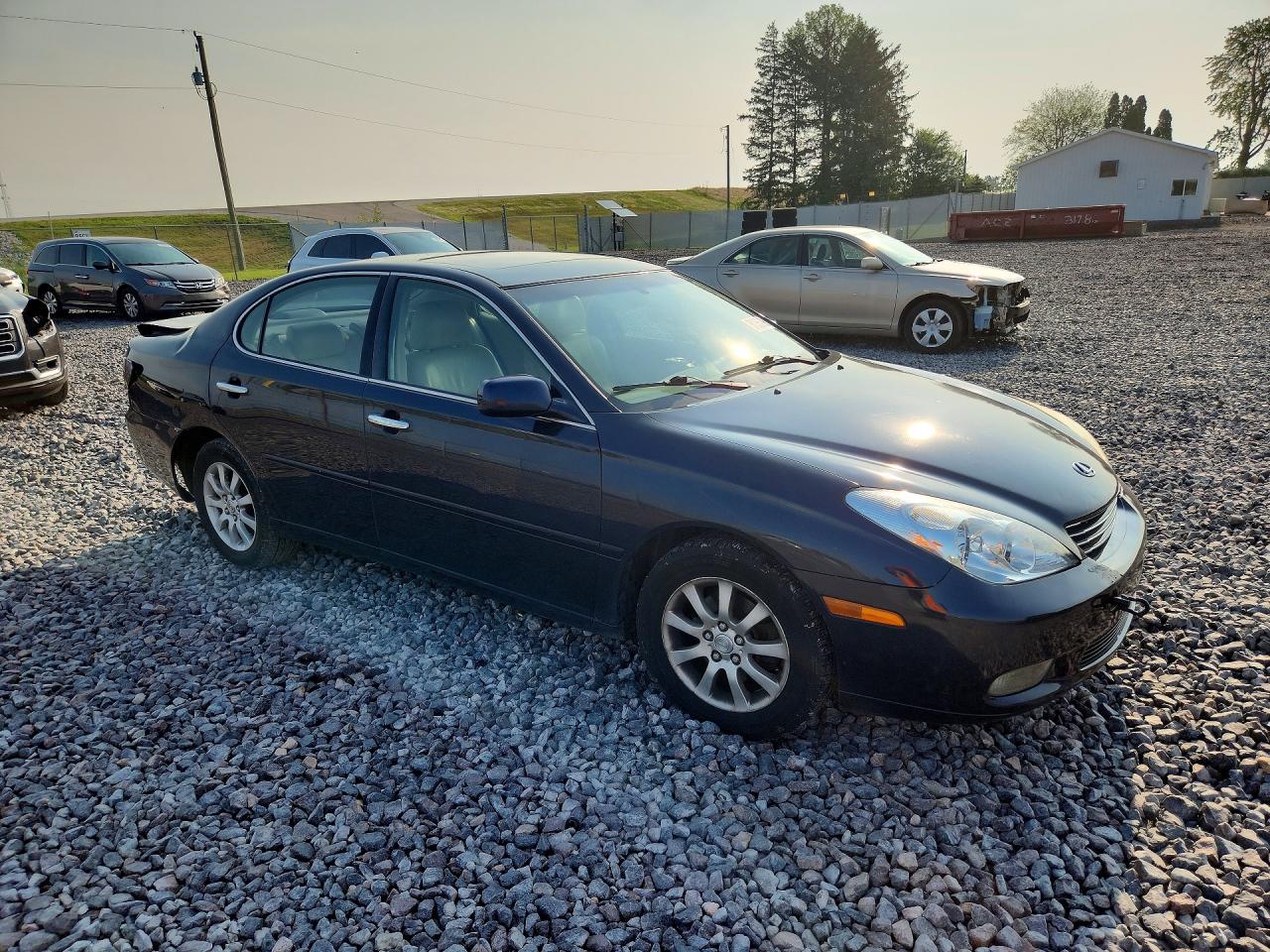 2002 Lexus Es 300 Black vin: JTHBF30G225020664