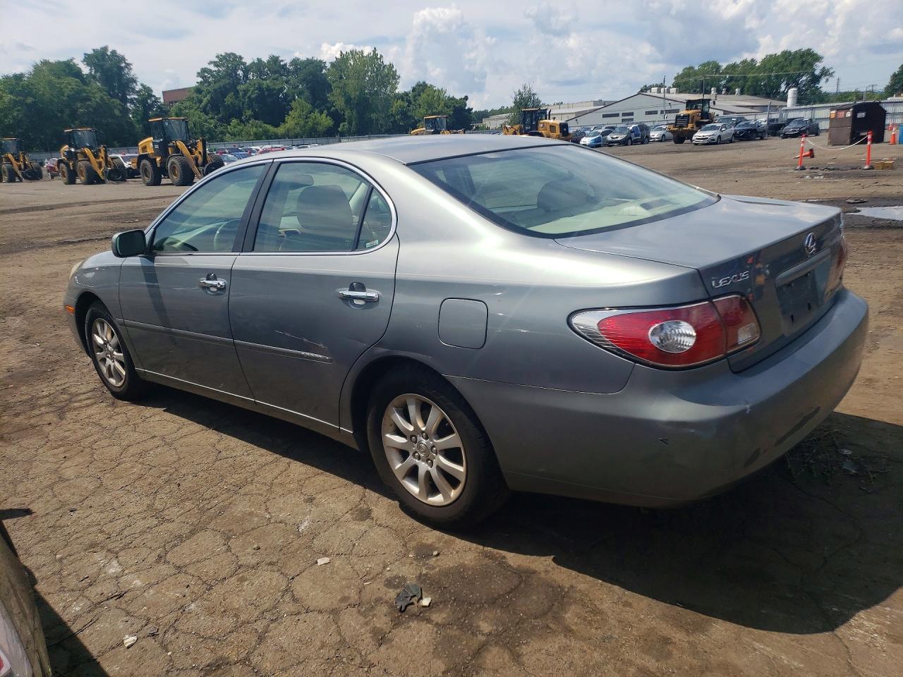 2002 Lexus Es 300 Gray vin: JTHBF30G225024455