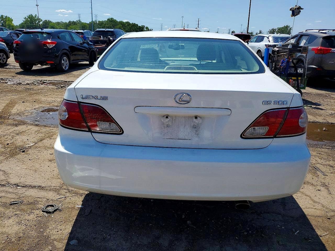 2002 Lexus Es 300 Белый vin: JTHBF30G225026271
