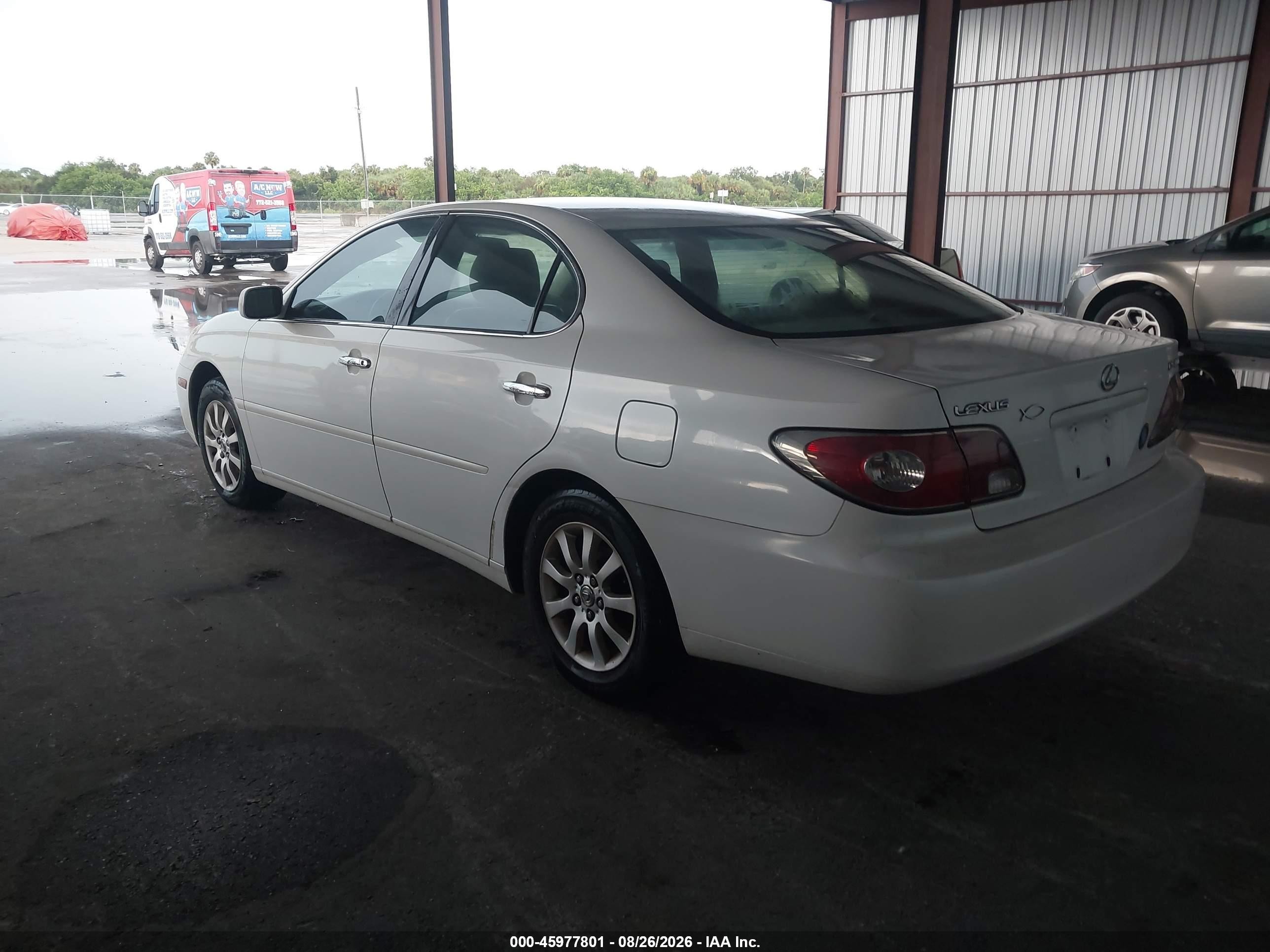 2002 Lexus Es 300 White vin: JTHBF30G225031390