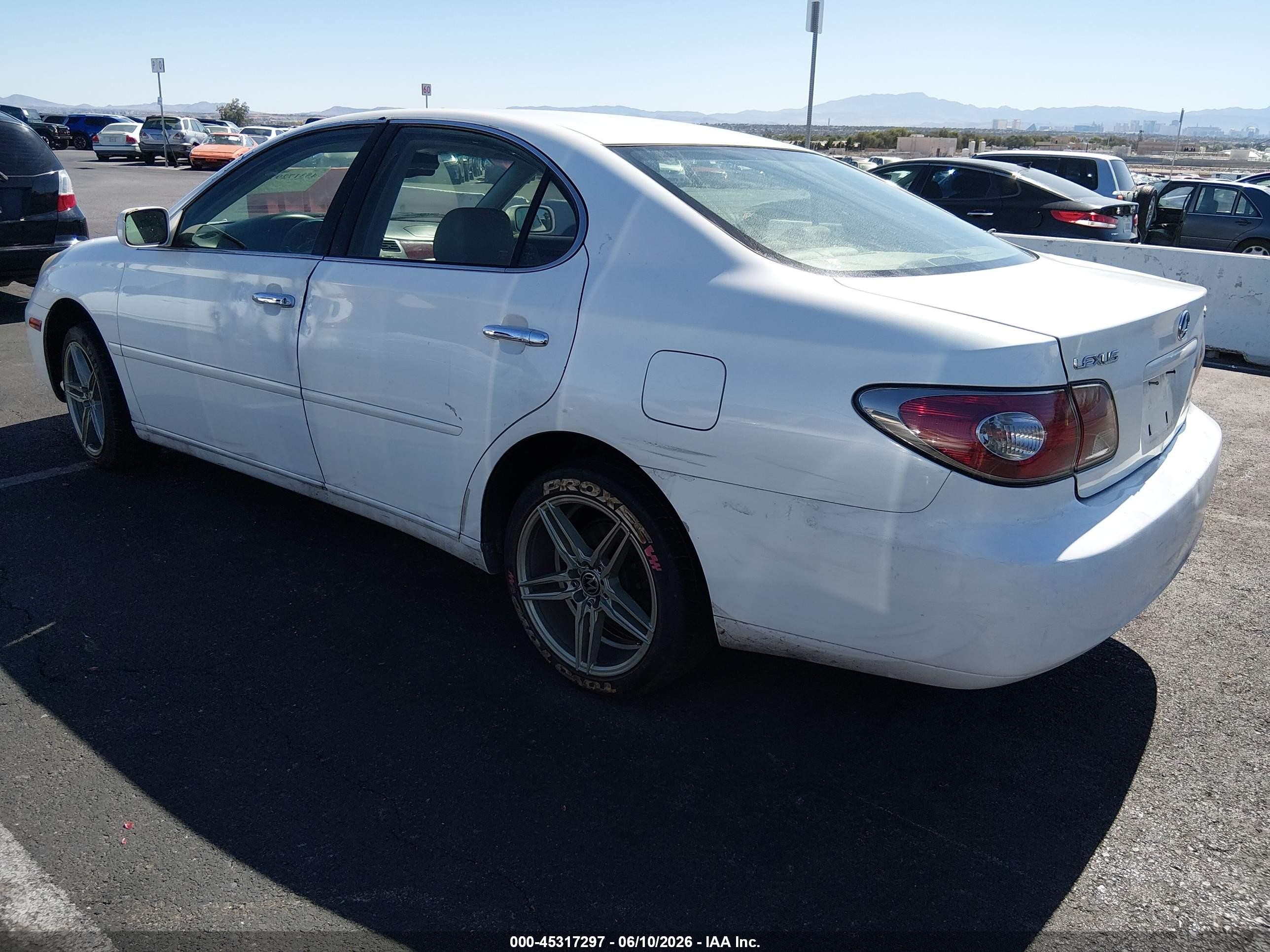 2003 Lexus Es 300   White vin: JTHBF30G230088784