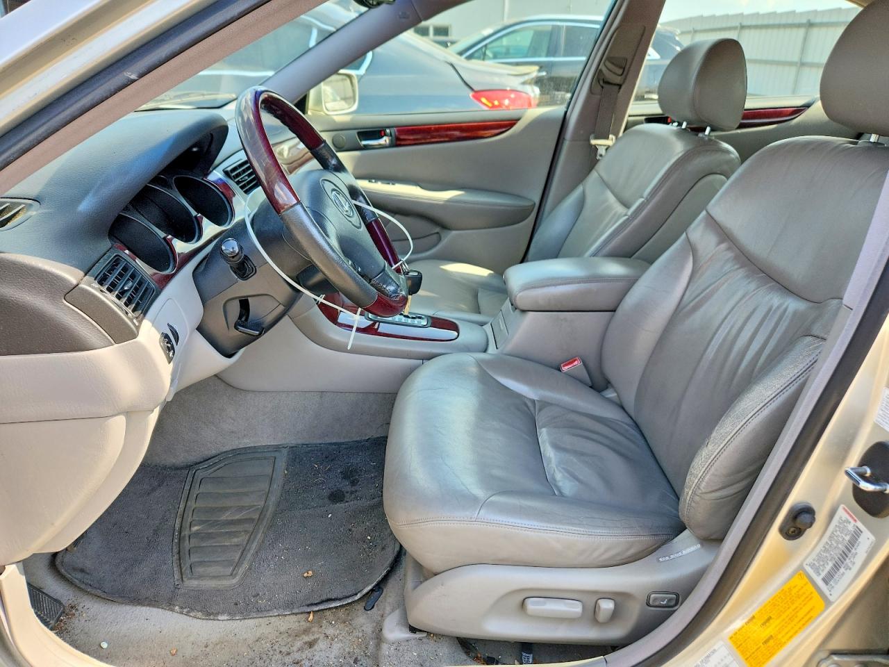 2003 Lexus Es 300 Silver vin: JTHBF30G230106619