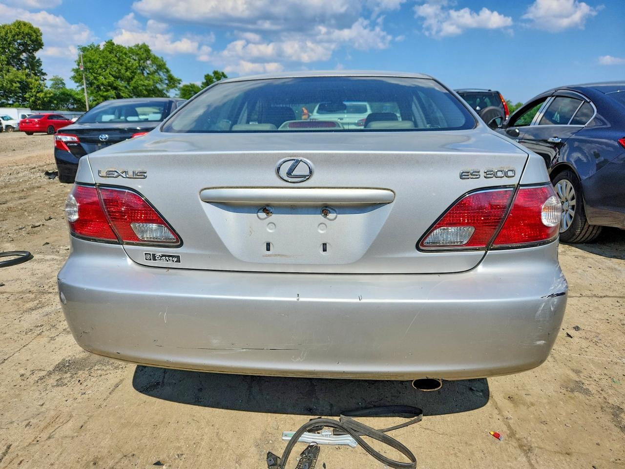 2003 Lexus Es 300 Silver vin: JTHBF30G230106619