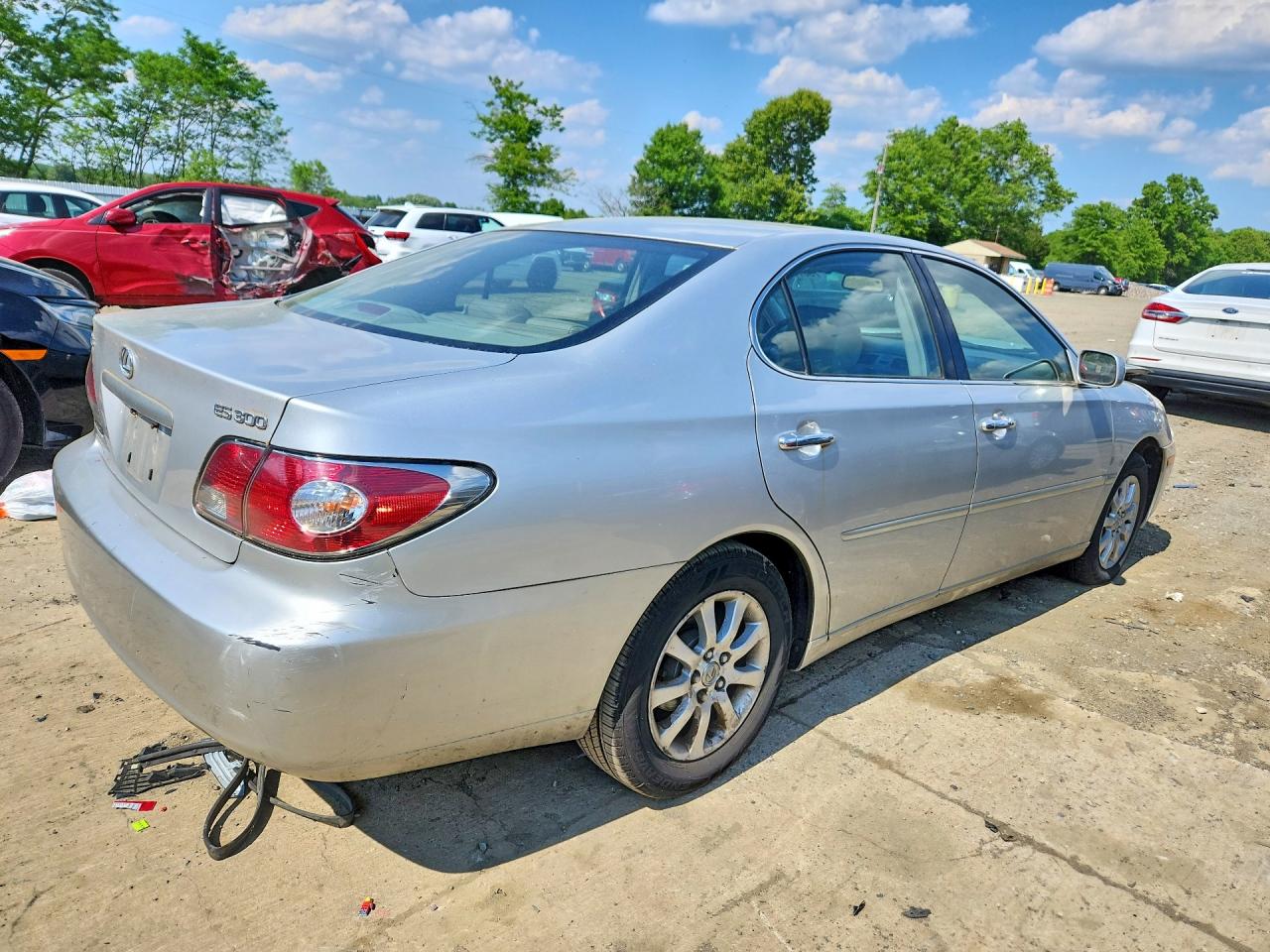 2003 Lexus Es 300 Silver vin: JTHBF30G230106619