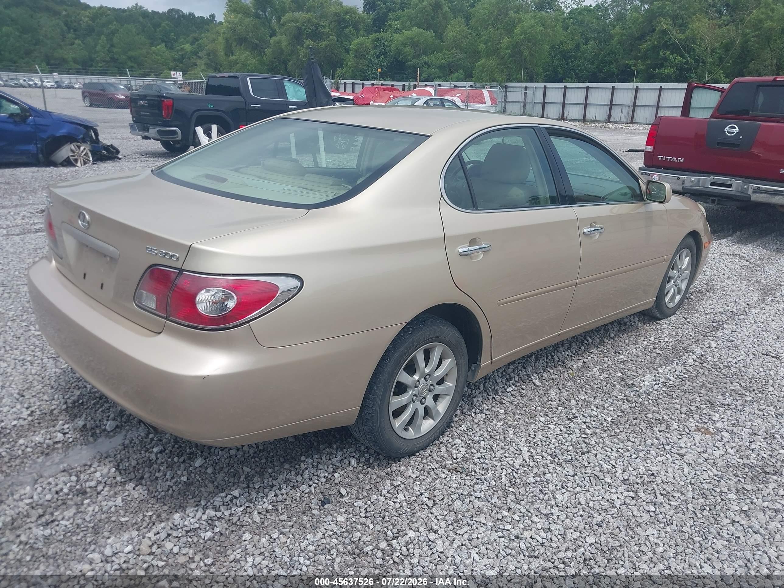 2003 Lexus Es 300   Gold vin: JTHBF30G230127714