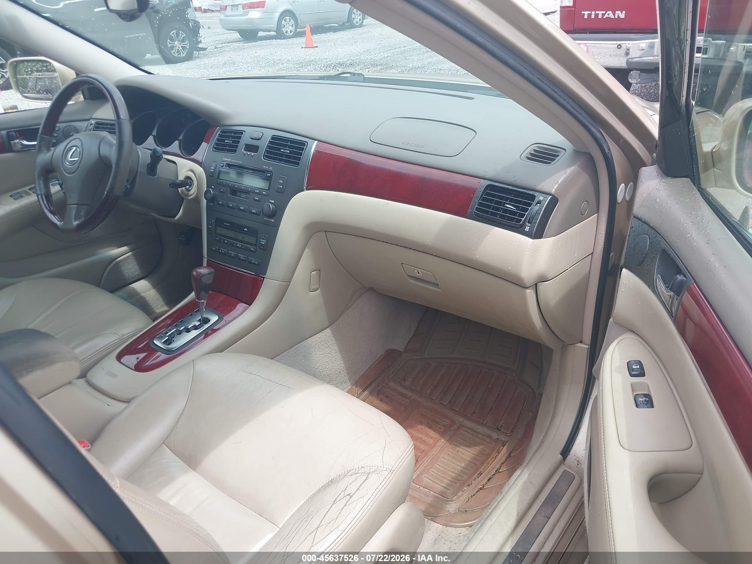 2003 Lexus Es 300   Gold vin: JTHBF30G230127714