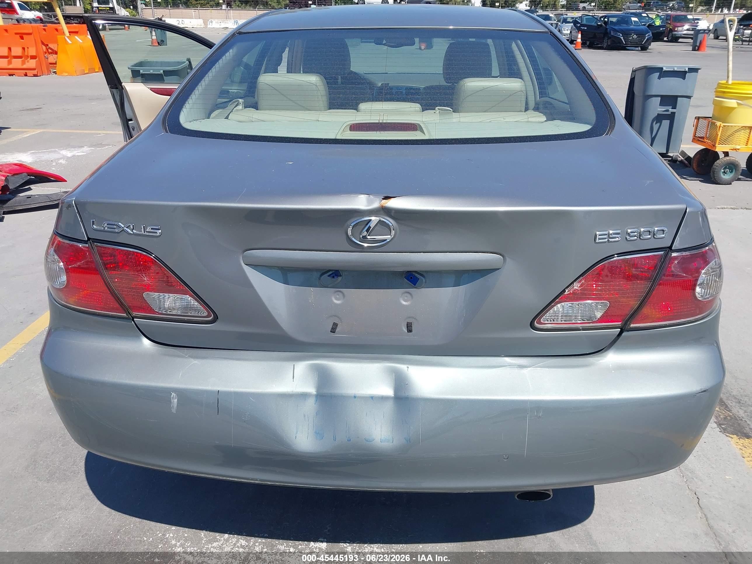 2003 Lexus Es 300   Gray vin: JTHBF30G230129446