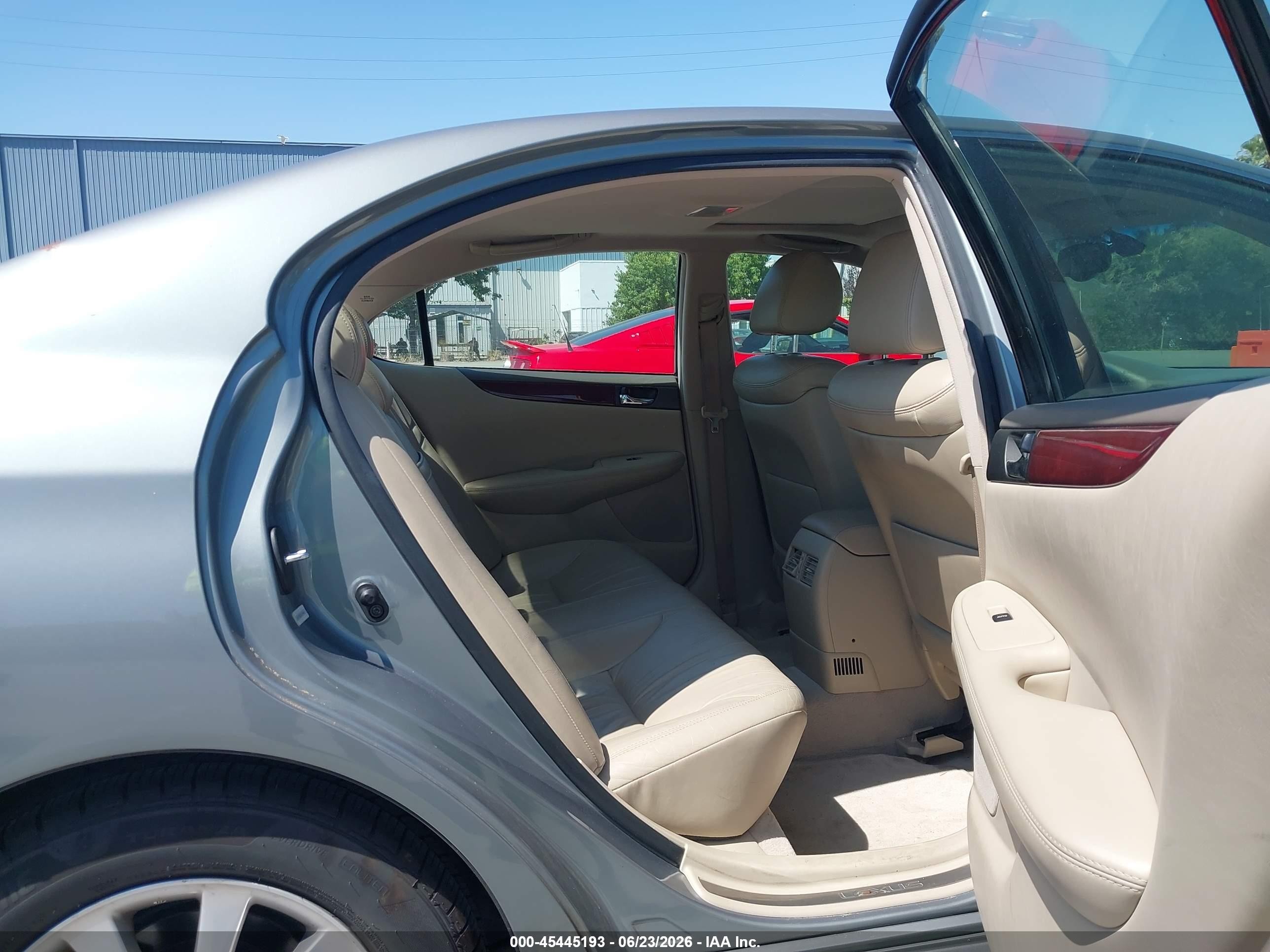 2003 Lexus Es 300   Gray vin: JTHBF30G230129446