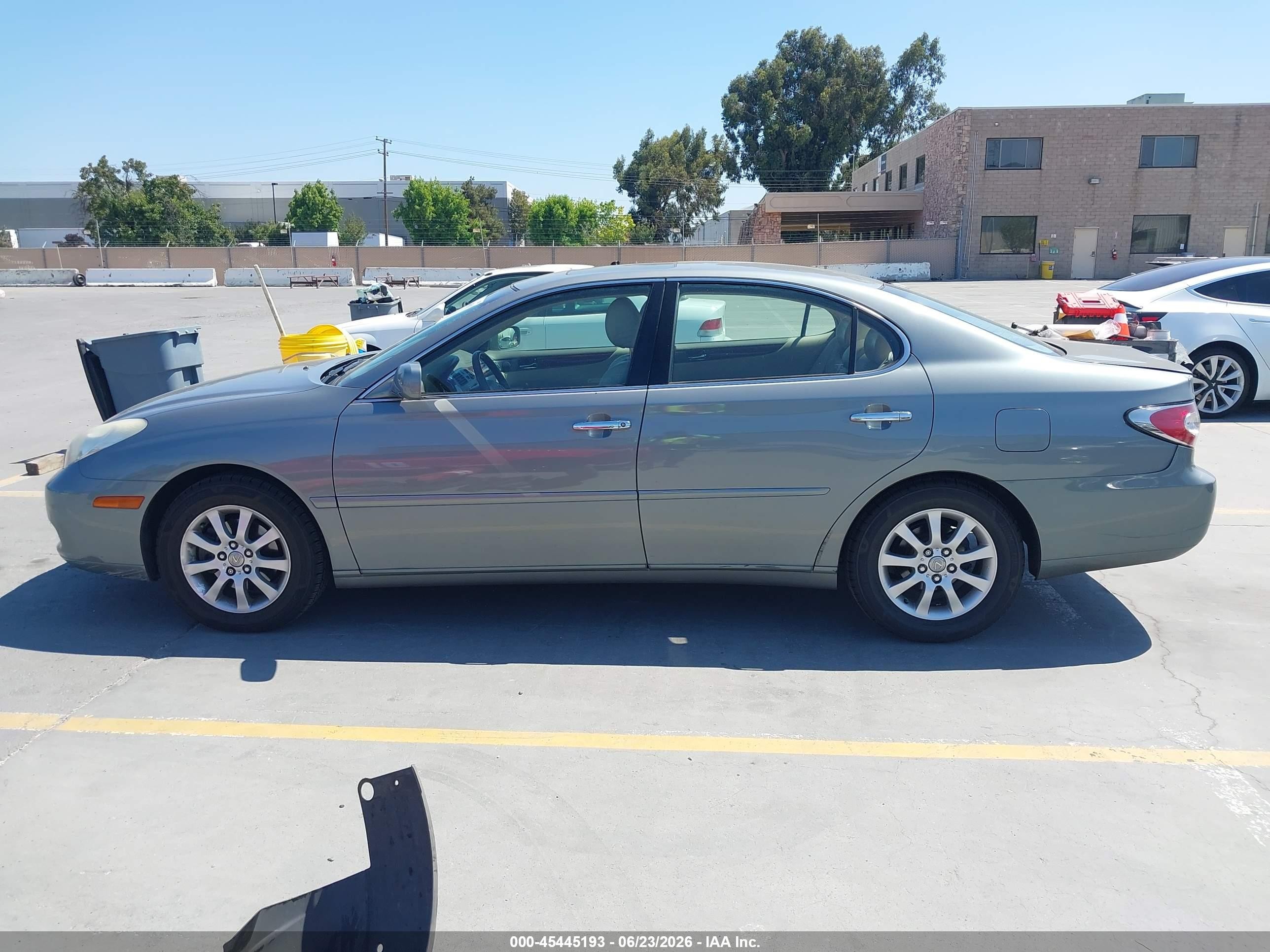 2003 Lexus Es 300   Gray vin: JTHBF30G230129446