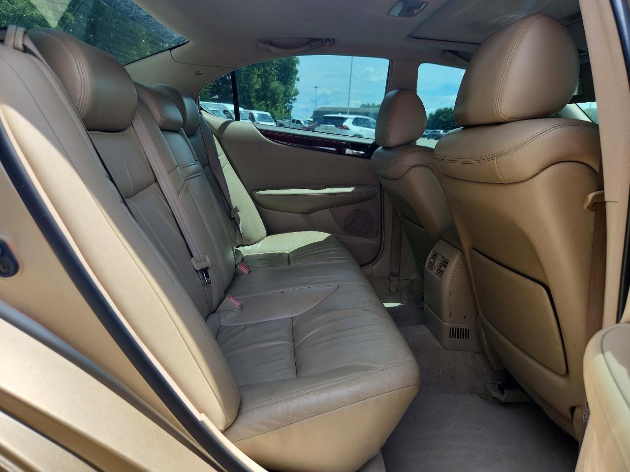 2003 Lexus Es 300 Tan vin: JTHBF30G230144559