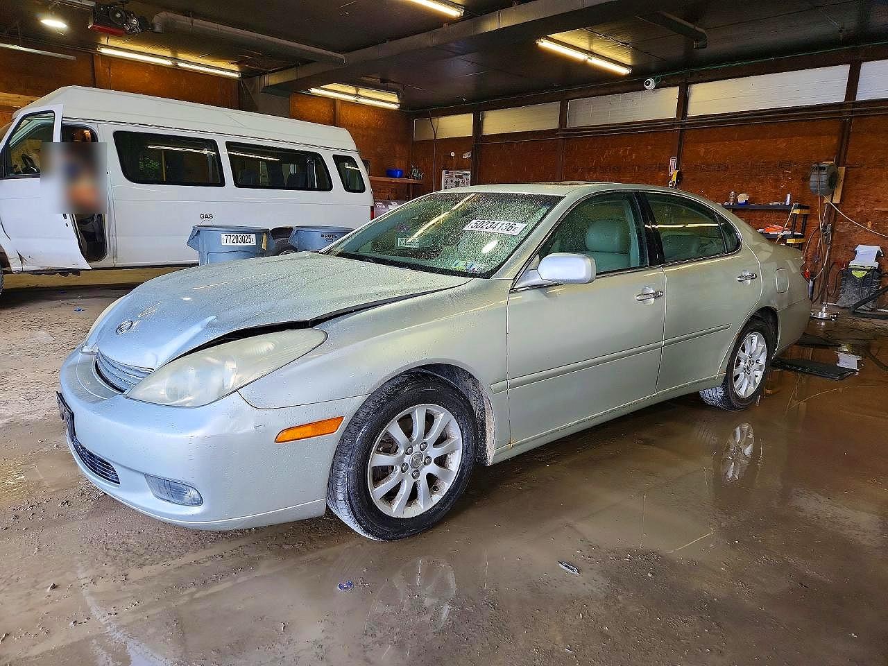 2003 Lexus Es 300 Silver vin: JTHBF30G236005061