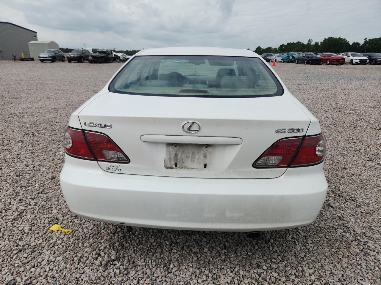 2003 Lexus Es 300 White vin: JTHBF30G236010907