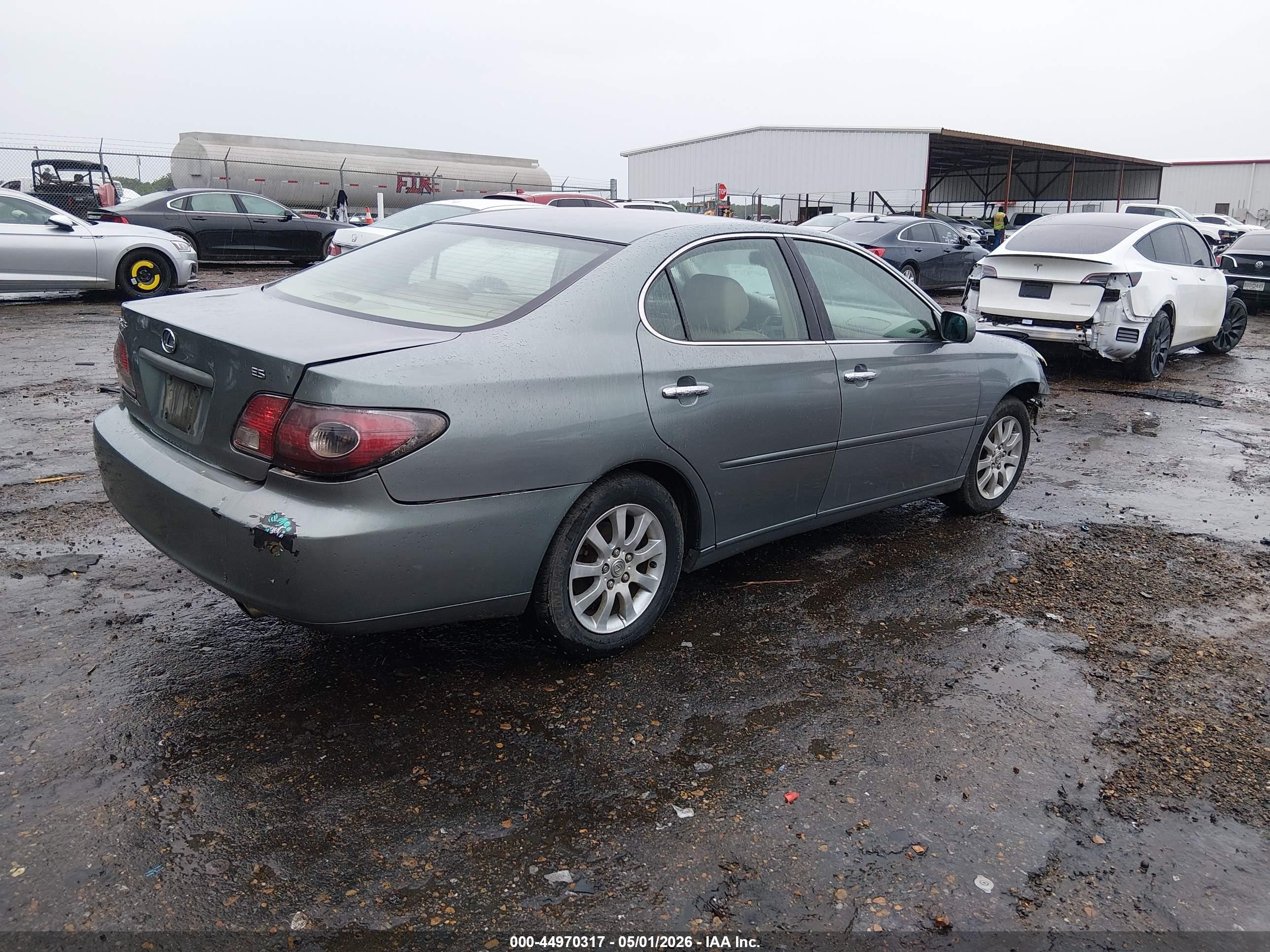 2002 Lexus Es 300   Green vin: JTHBF30G320040418