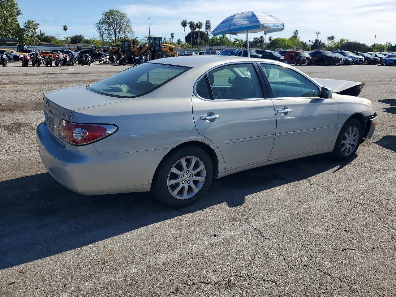 2002 Lexus Es 300 Silver vin: JTHBF30G320080031