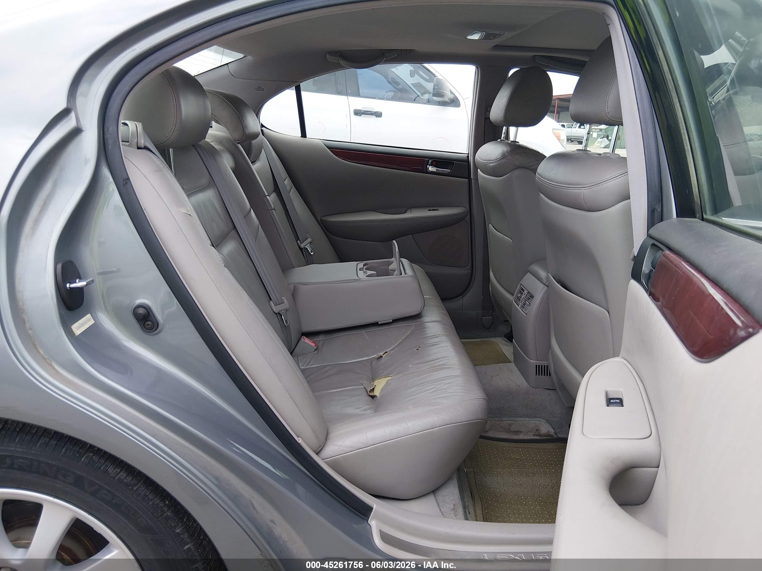 2002 Lexus Es 300   Gray vin: JTHBF30G325023332