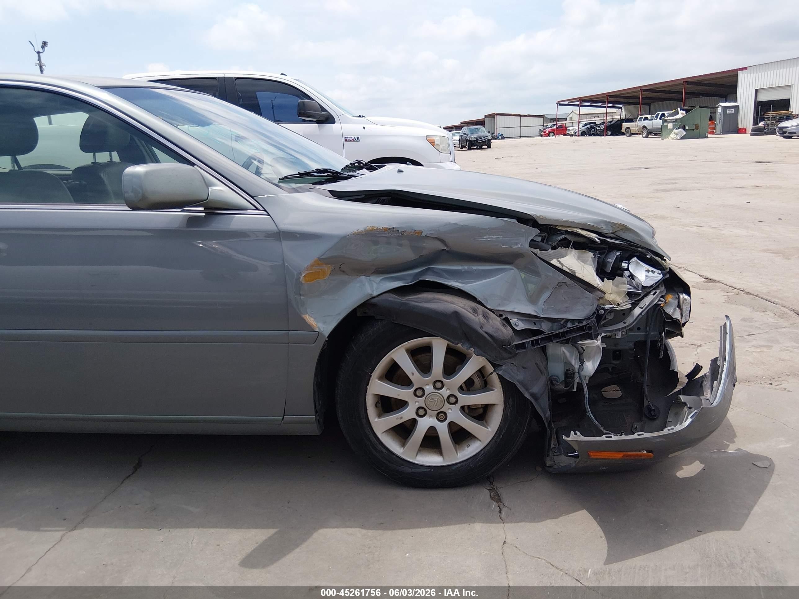2002 Lexus Es 300   Gray vin: JTHBF30G325023332