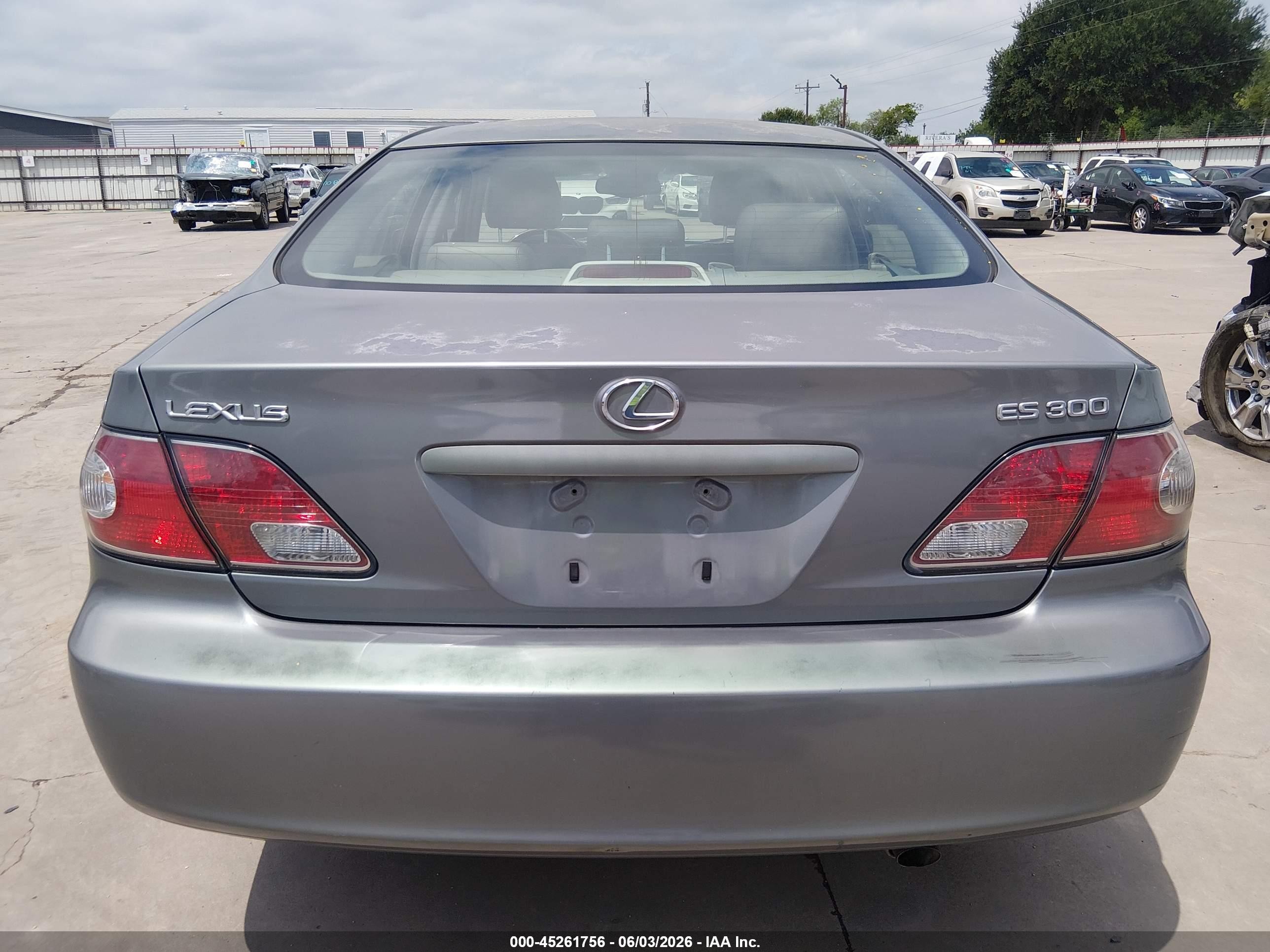 2002 Lexus Es 300   Gray vin: JTHBF30G325023332
