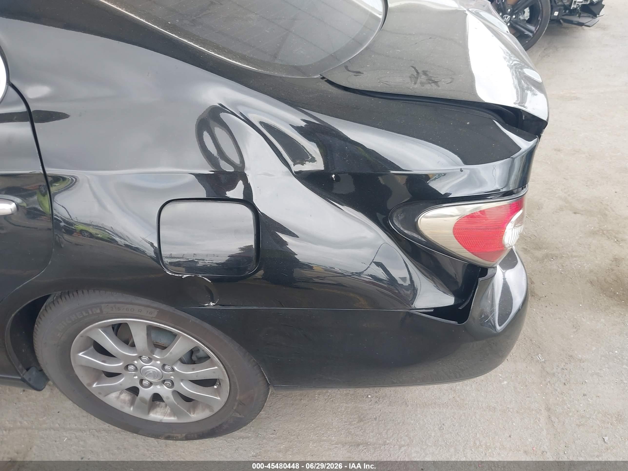 2002 Lexus Es 300   Black vin: JTHBF30G325031172