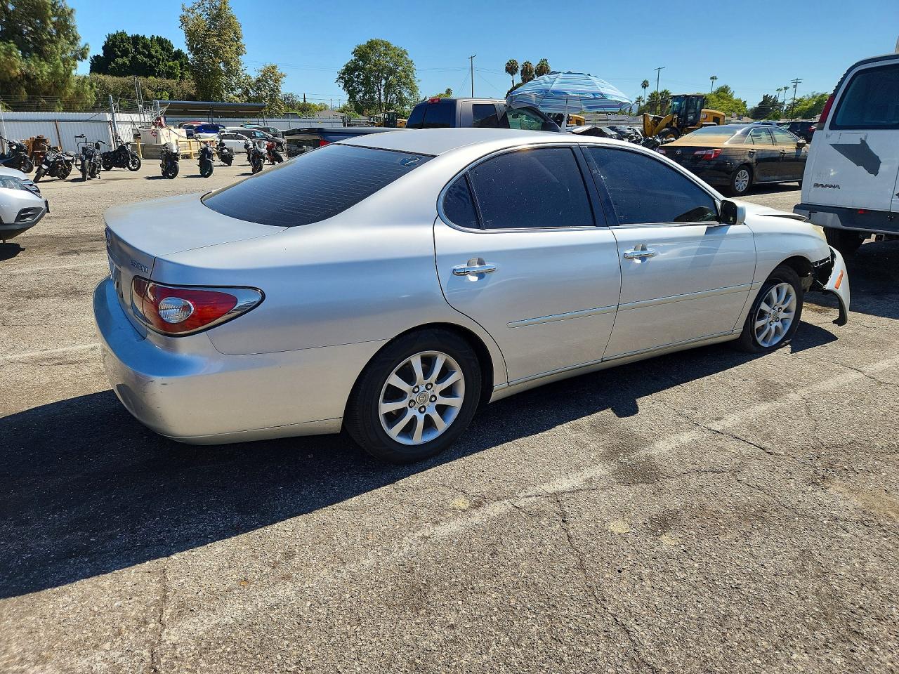 2002 Lexus Es 300 Серебряный vin: JTHBF30G325035335