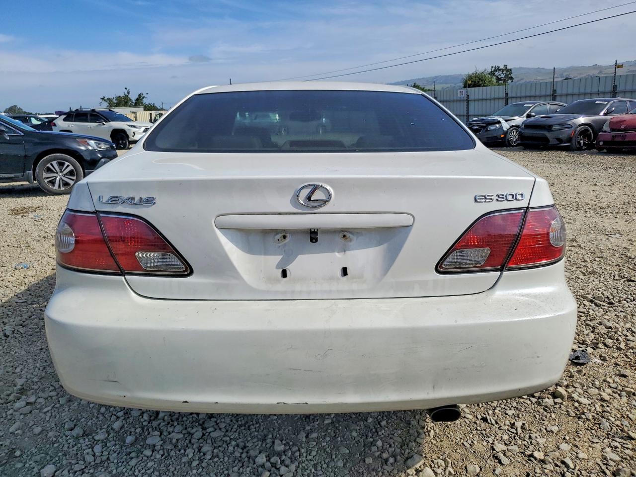 2003 Lexus Es 300 Белый vin: JTHBF30G330090043