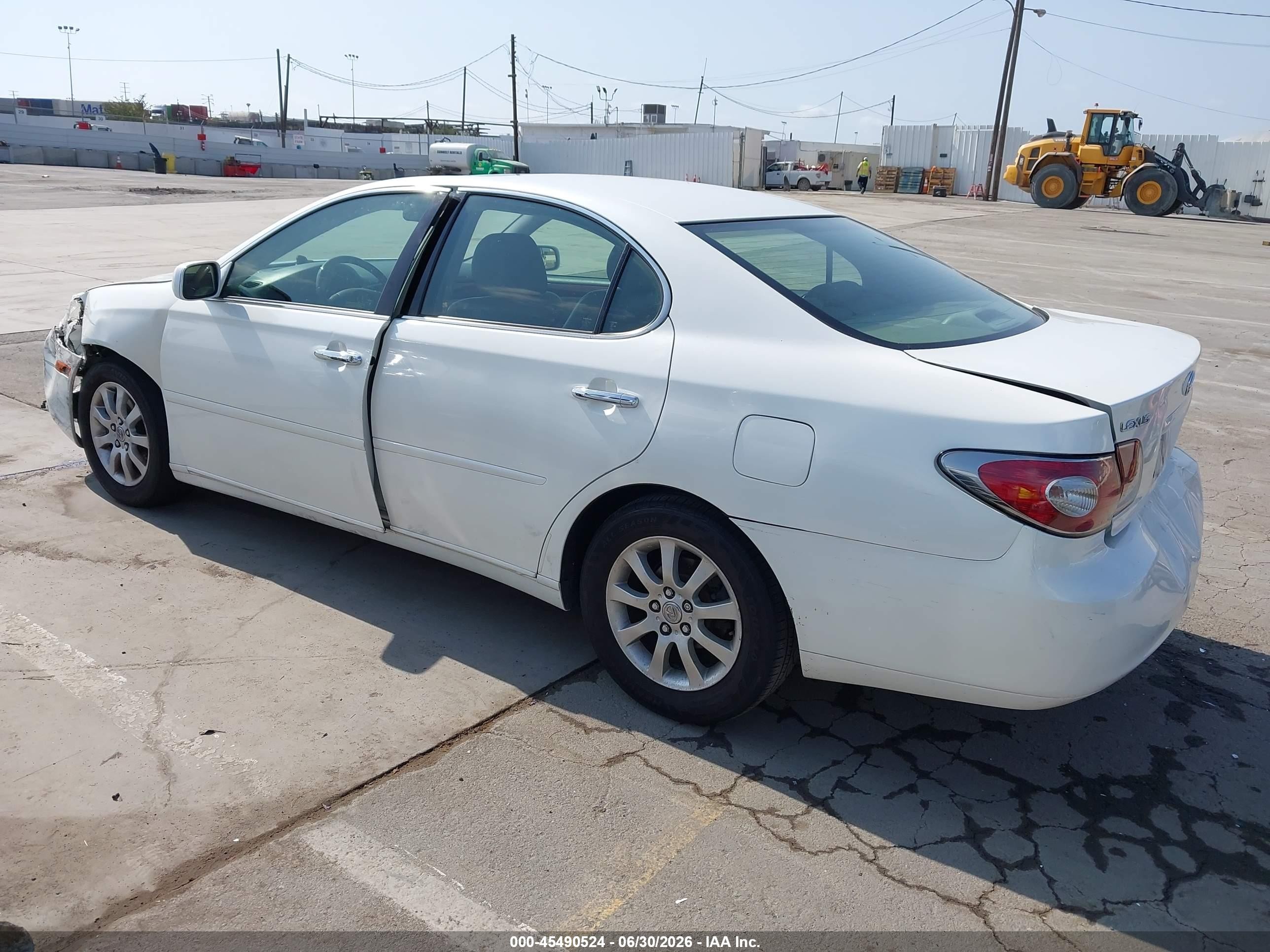 2003 Lexus Es 300   White vin: JTHBF30G330121825
